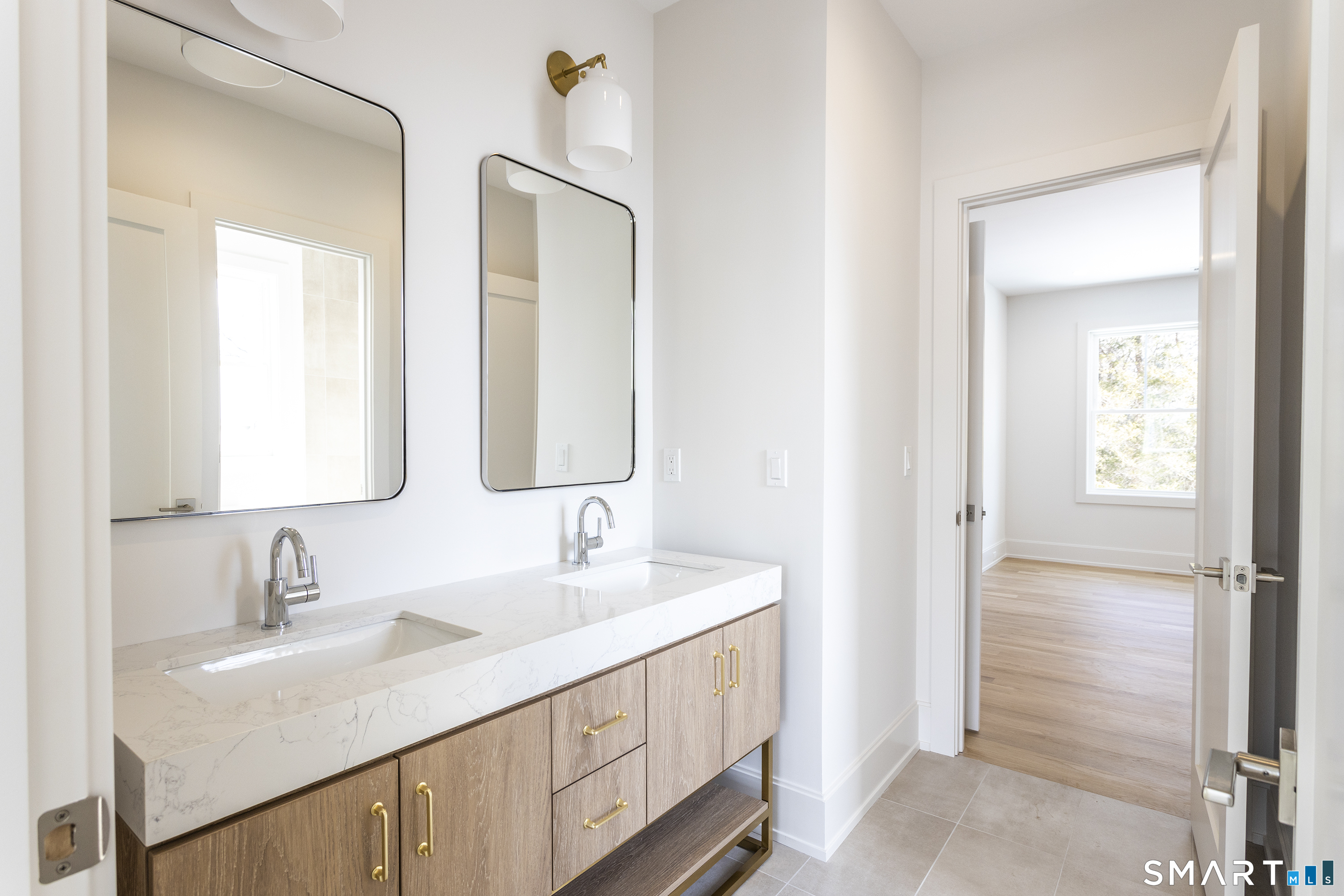 Photo 20 of 10 Wakenor Road, Westport, CT