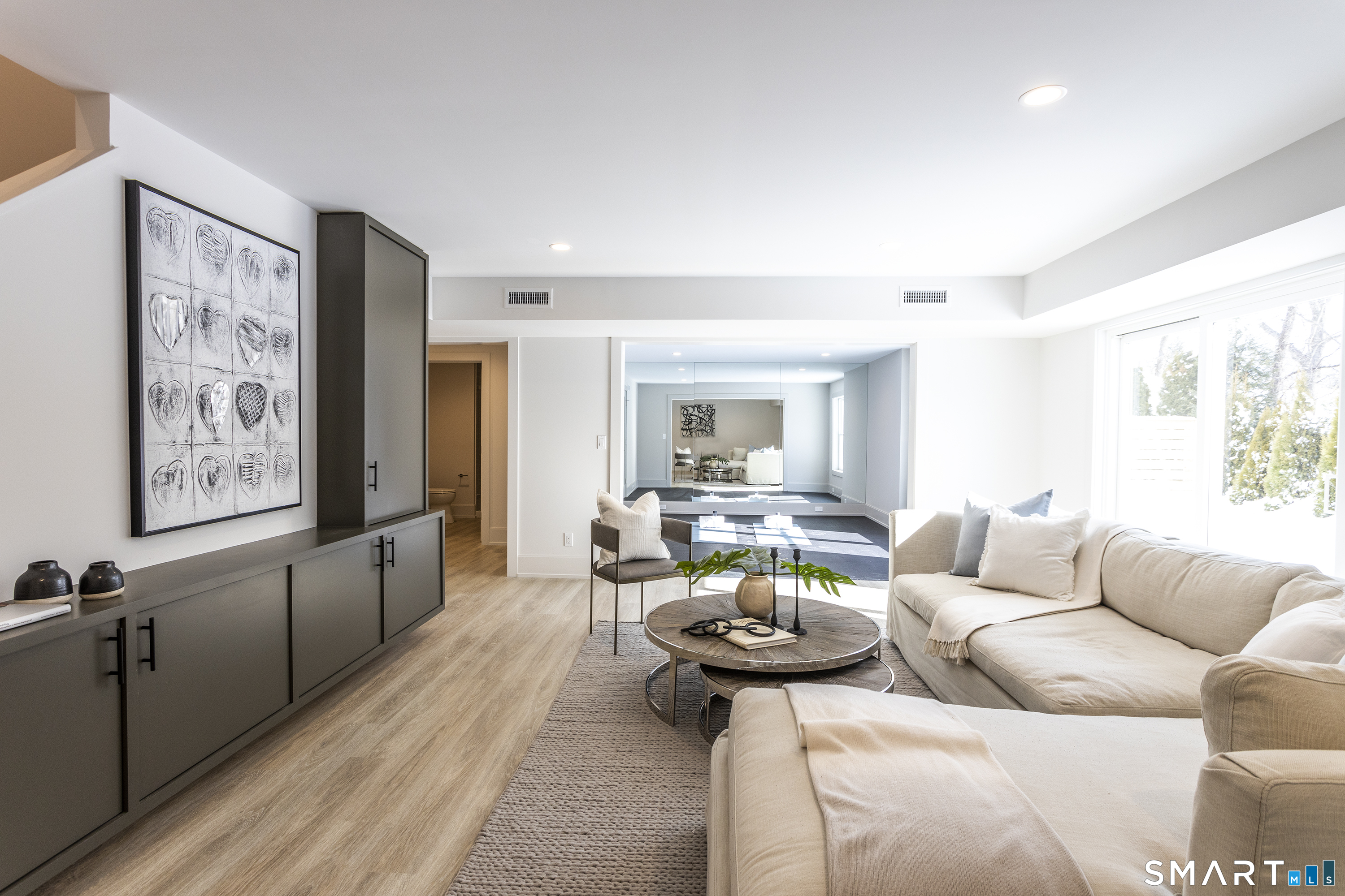 Photo 27 of 10 Wakenor Road, Westport, CT