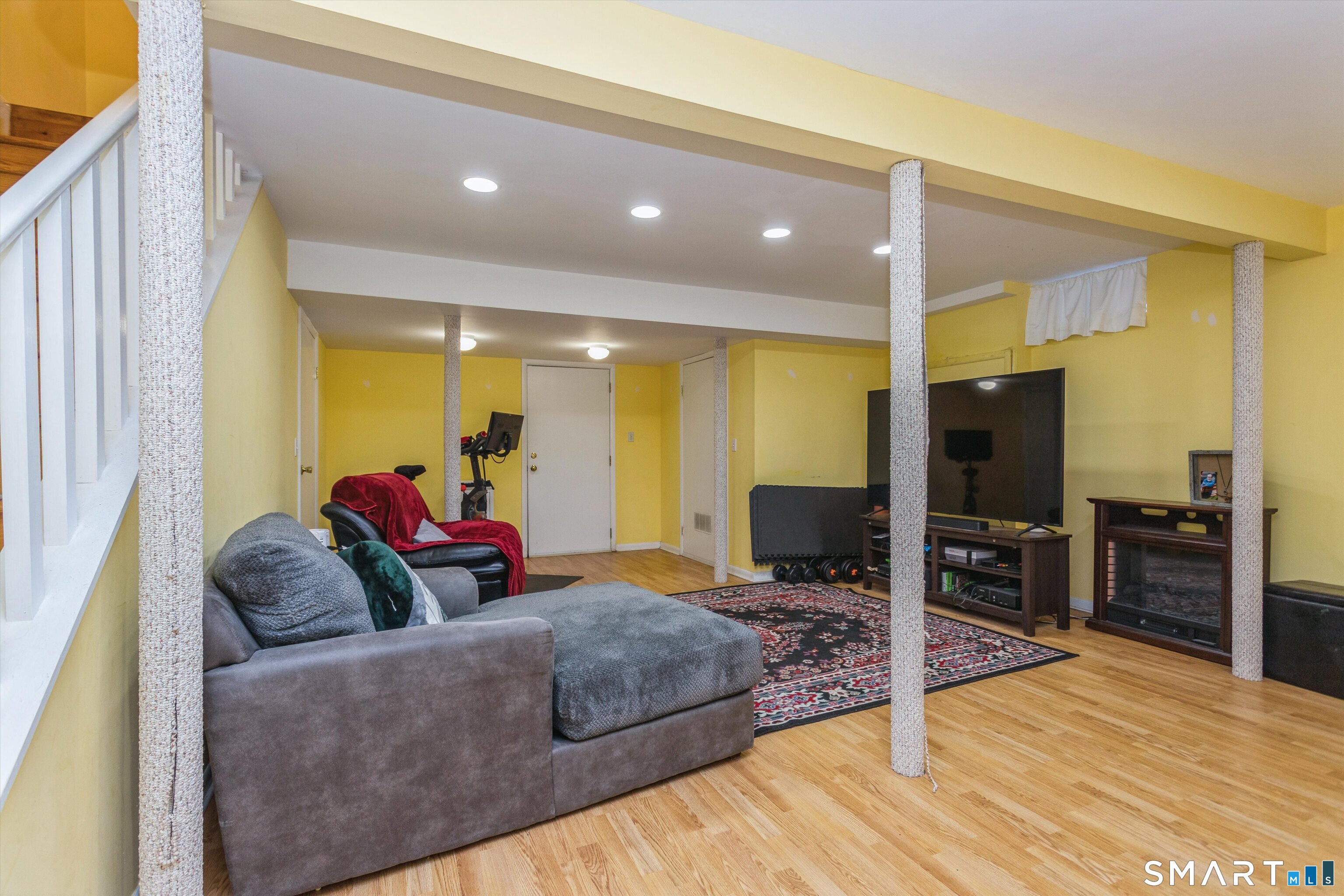 Photo 23 of 59 Woodway Road, Stamford, CT