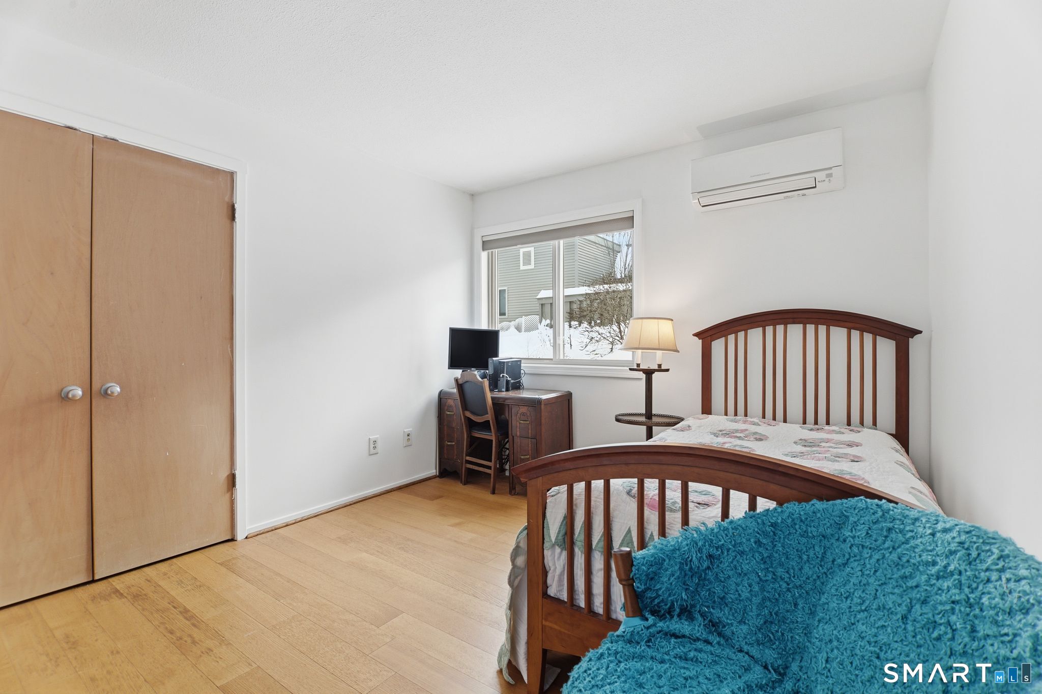 Photo 10 of 8 Carriage Drive, Simsbury, CT