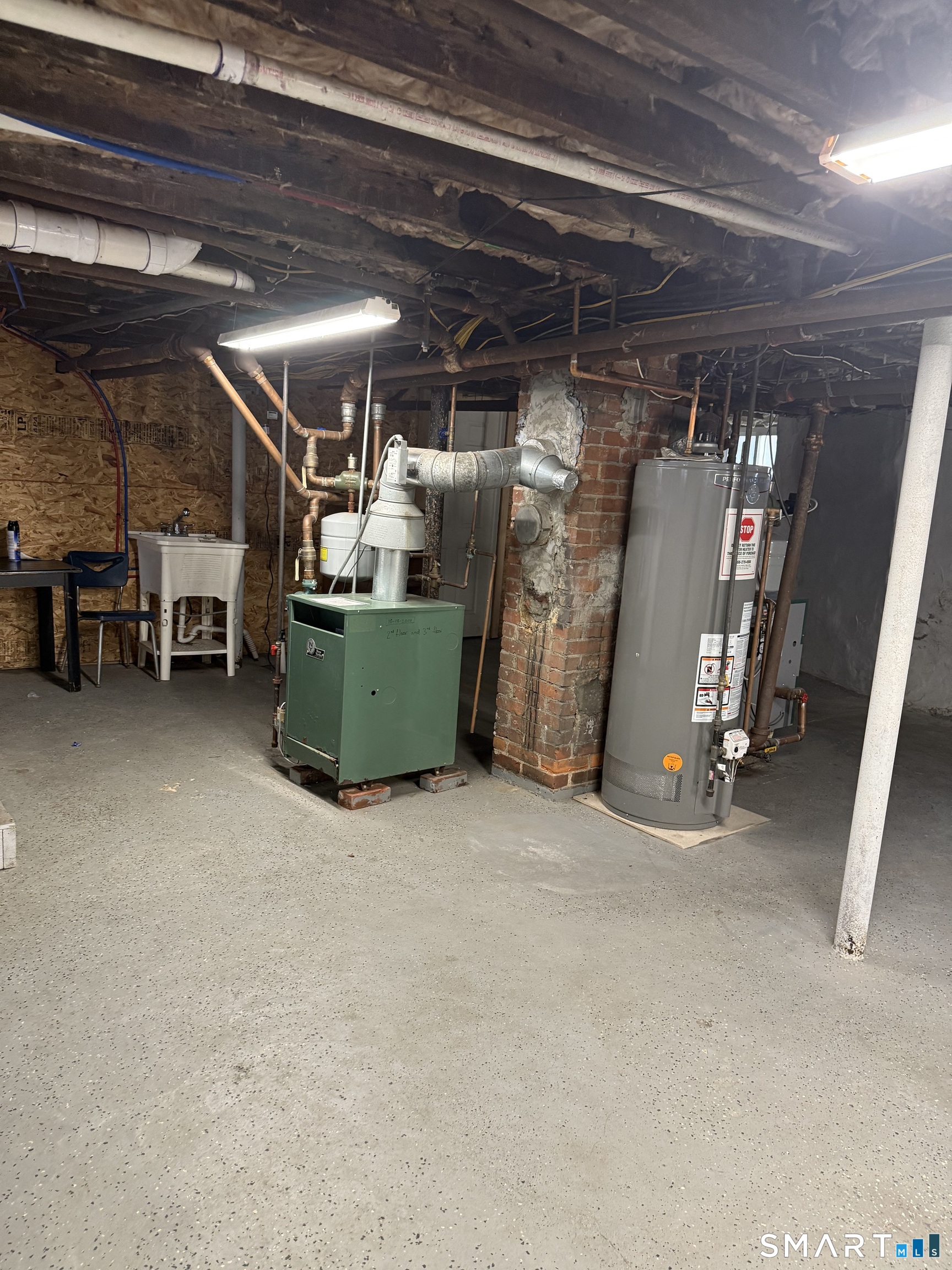 59 Myrtle, Bridgeport, 06604, 13 Bedrooms Bedrooms, 0 ,3 BathroomsBathrooms,Multi-family For Sale,For Sale,Myrtle,0,24151534