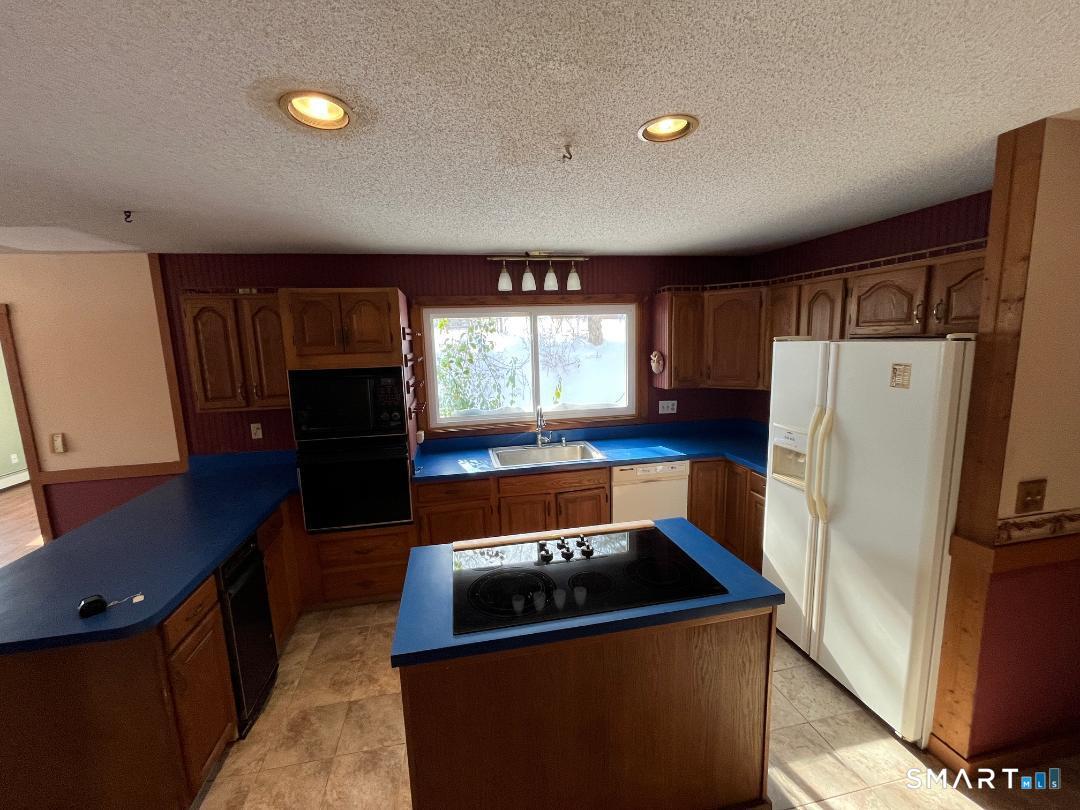 Photo 9 of 37 Potter School Road, Willington, CT