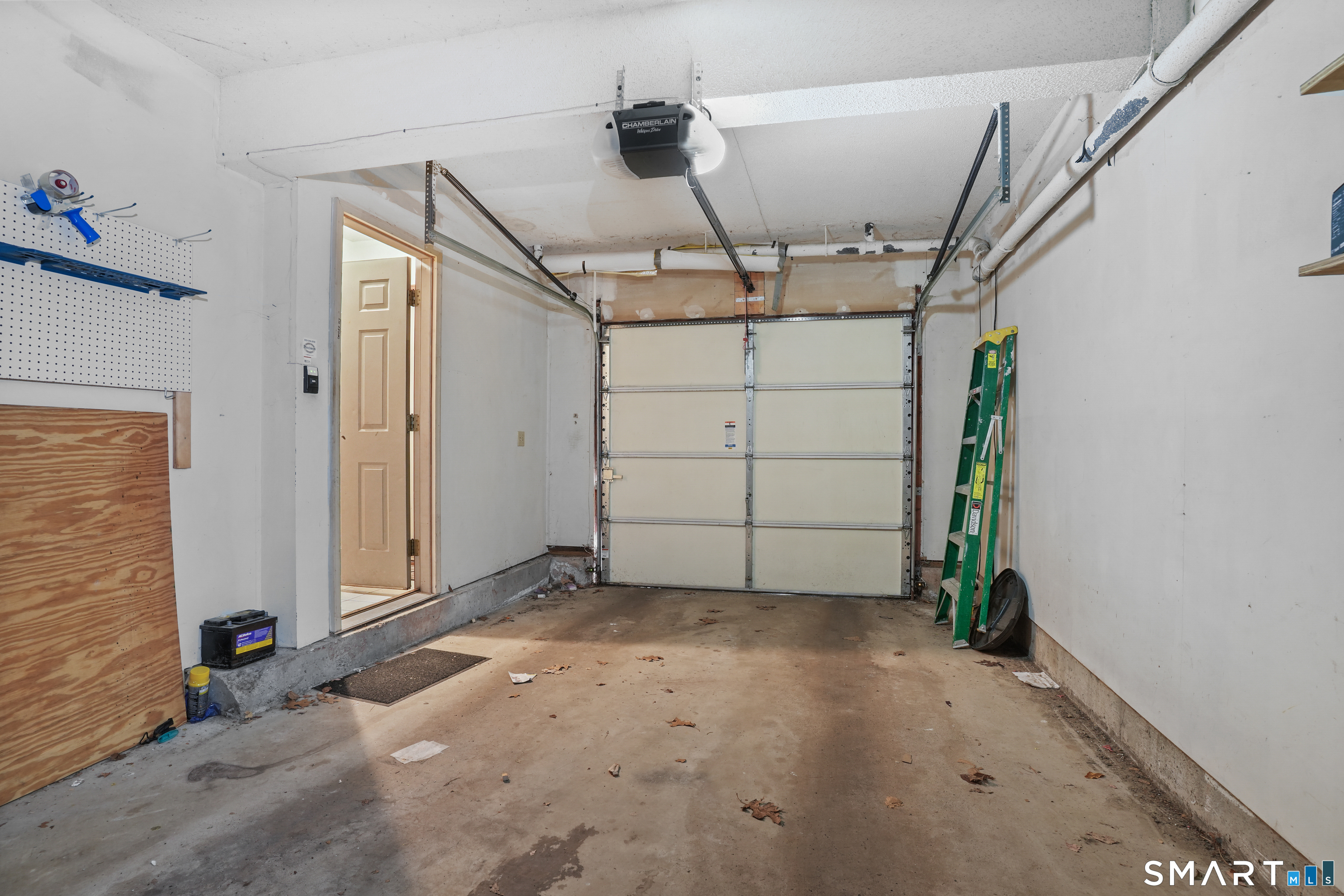 Photo 21 of 1655 Colony Road, Meriden, CT