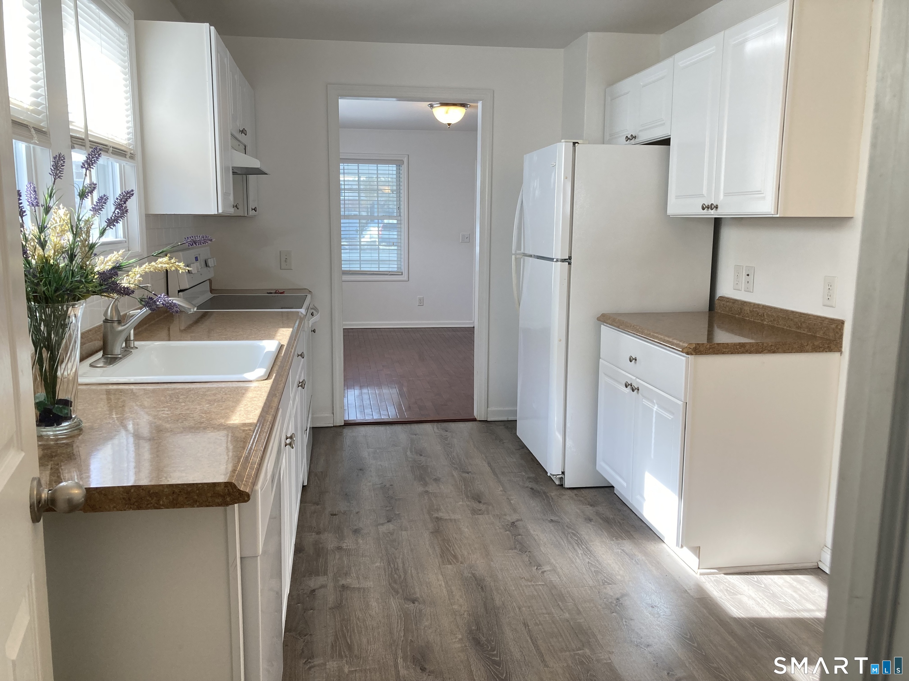 Photo 9 of 29 Sterling Place, Stamford, CT