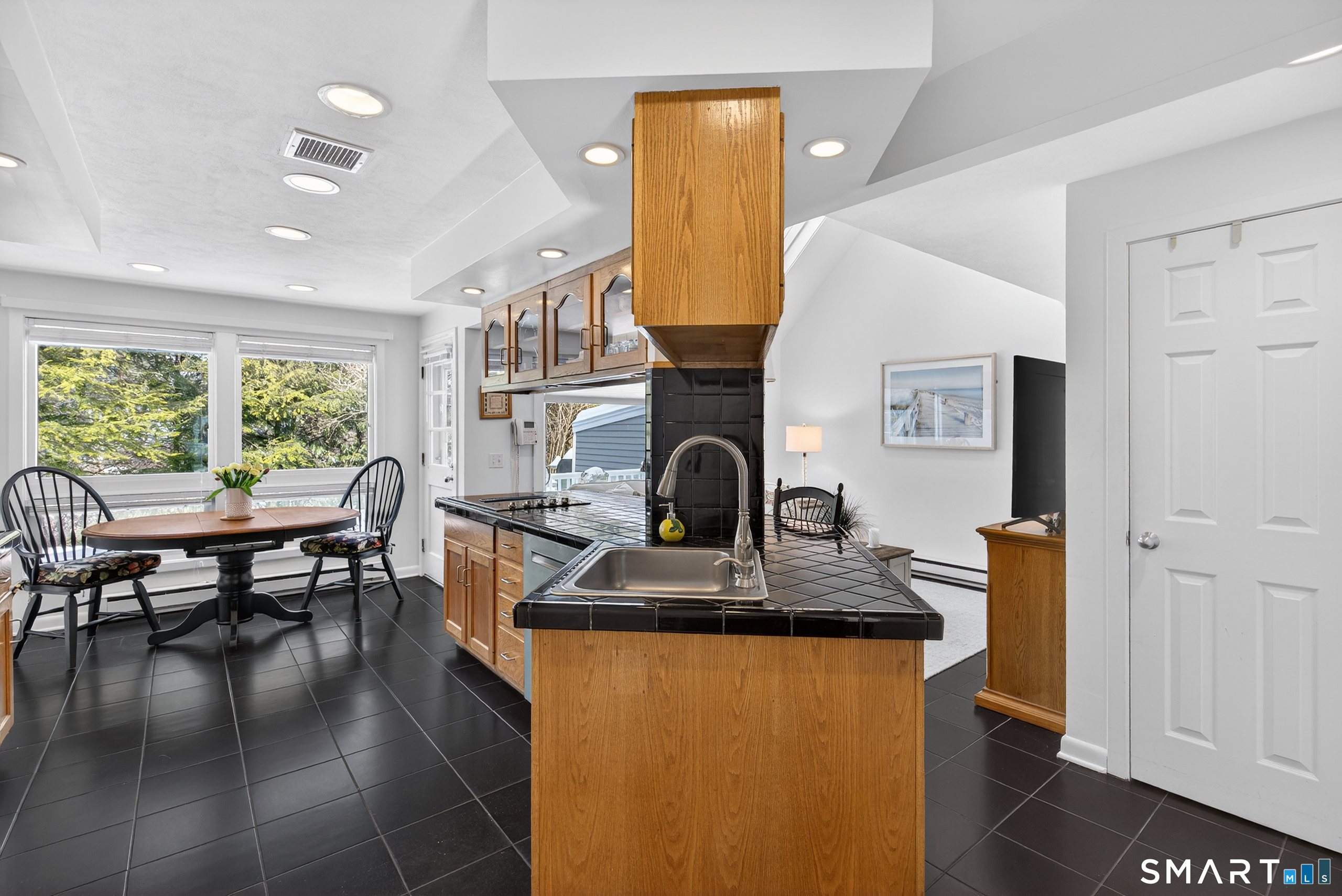 14 Centre Village, Madison, 06443, 1 Bedroom Bedrooms, 0 ,1 BathroomBathrooms,Condo/co-op For Sale,For Sale,Centre Village,0,24151579