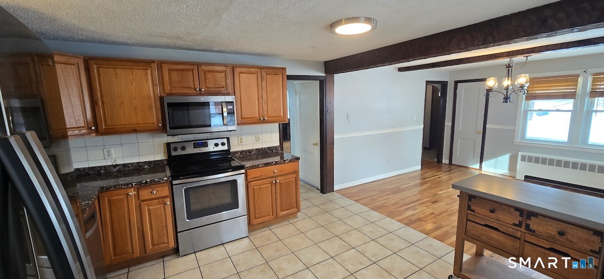 36 Oleary, Manchester, 06040, 4 Bedrooms Bedrooms, 0 ,2 BathroomsBathrooms,Single Family For Sale,For Sale,Oleary,0,24131307