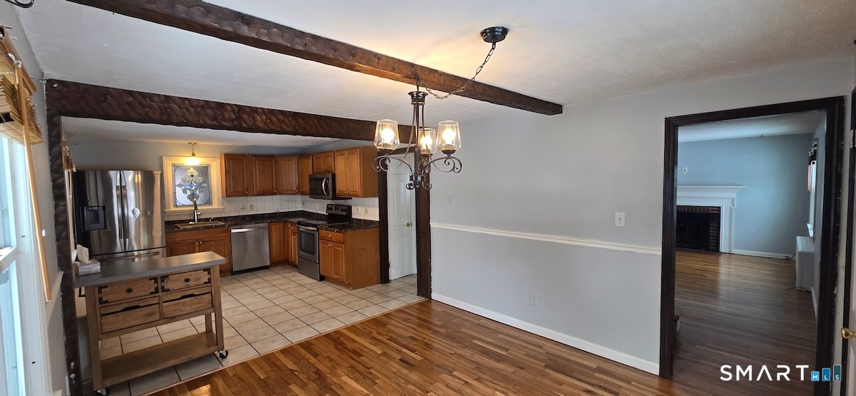 Homes for sale in Manchester, CT | 36 Oleary Dr, Manchester, CT 06040 | MLS# 24131307