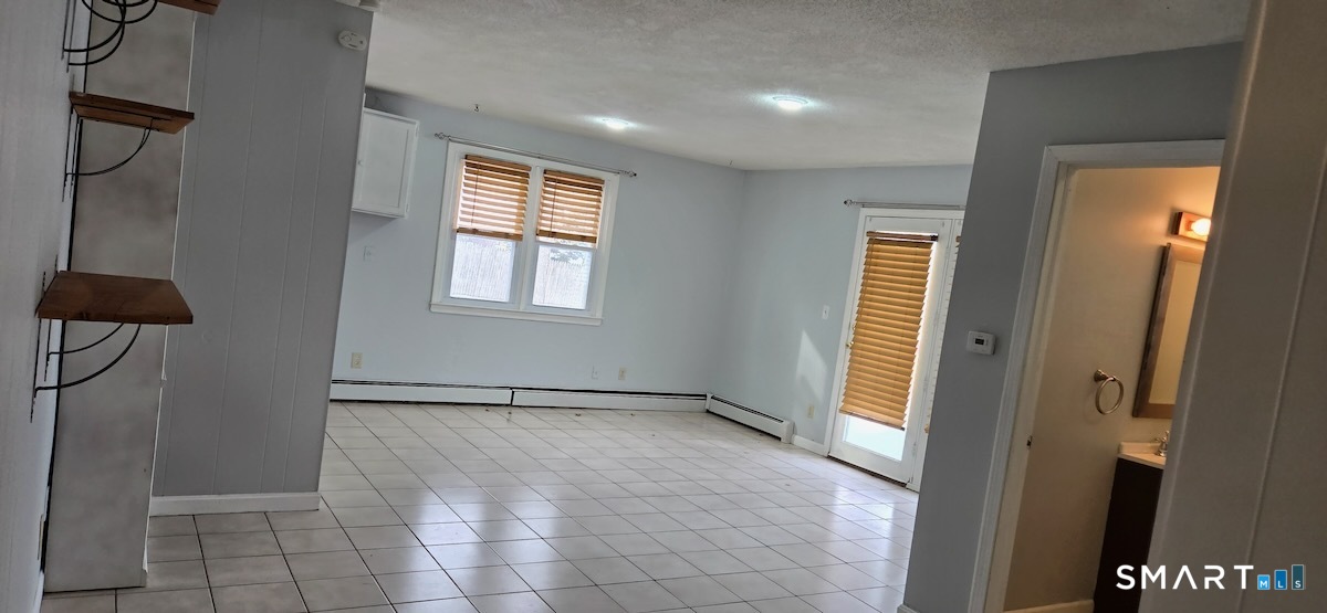 Homes for sale in Manchester, CT | 36 Oleary Dr, Manchester, CT 06040 | MLS# 24131307