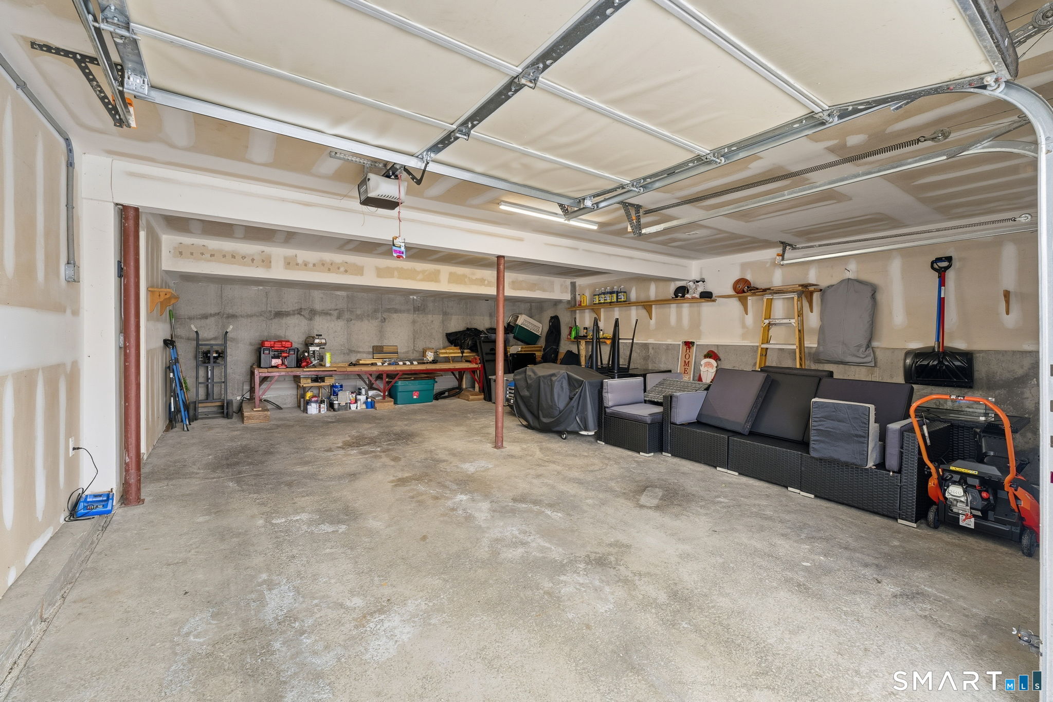 Photo 29 of 28 Cardinal Drive, Killingly, CT