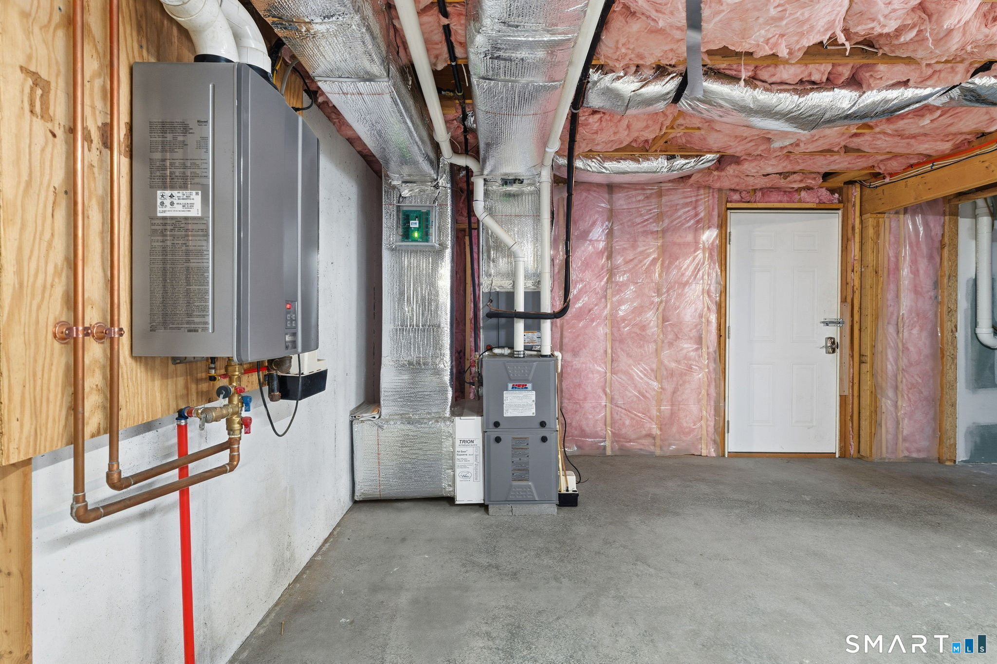 Photo 31 of 28 Cardinal Drive, Killingly, CT