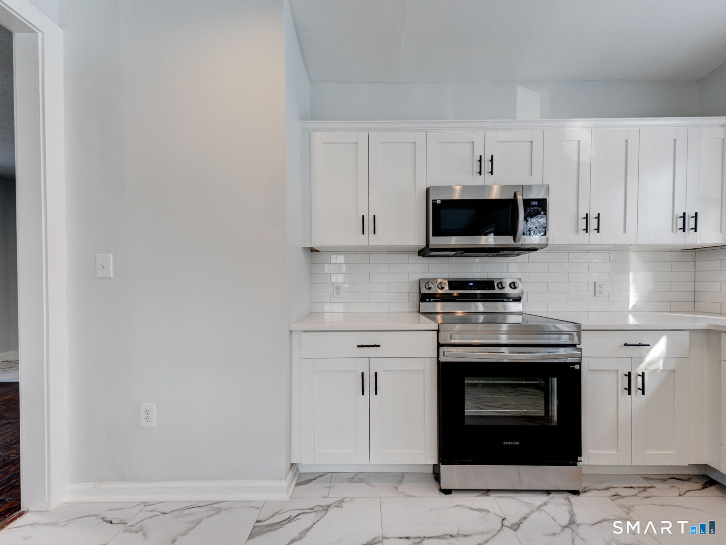 Photo 8 of 36 Bellevue Street, Waterbury, CT