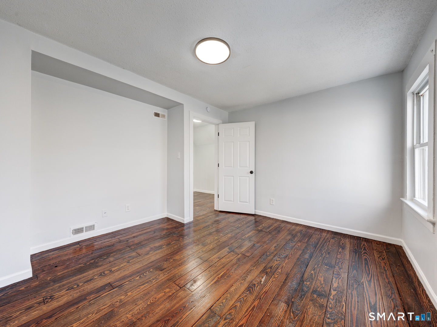 Photo 14 of 36 Bellevue Street, Waterbury, CT