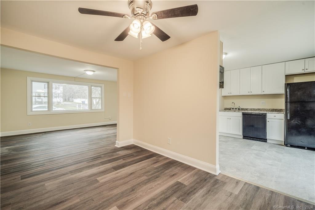 Photo 4 of 33 Muir Terrace, Southington, CT