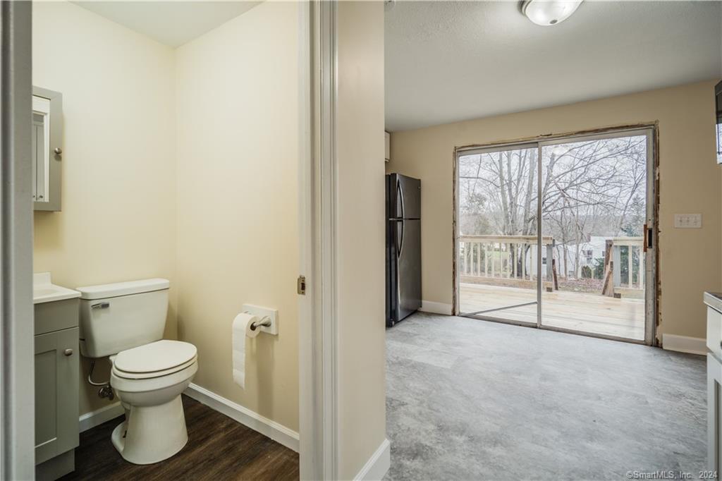 Photo 7 of 33 Muir Terrace, Southington, CT