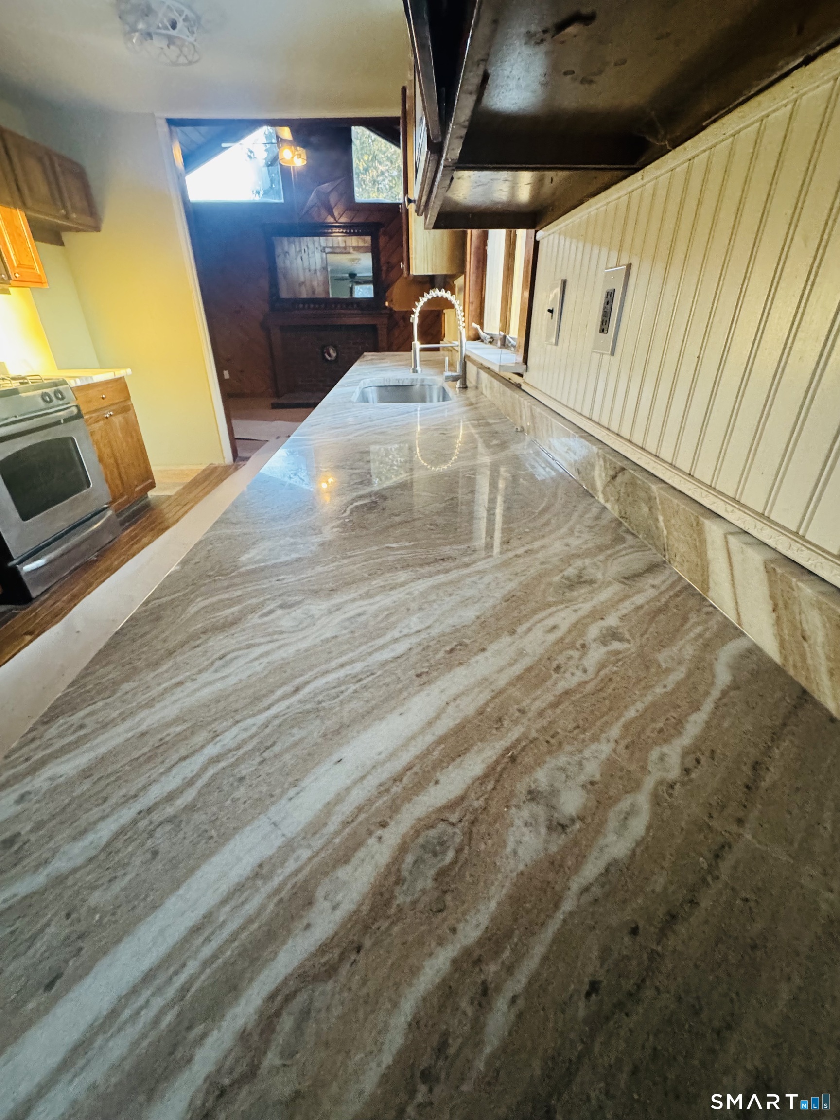 Photo 3 of 23 High Street, Plainfield, CT