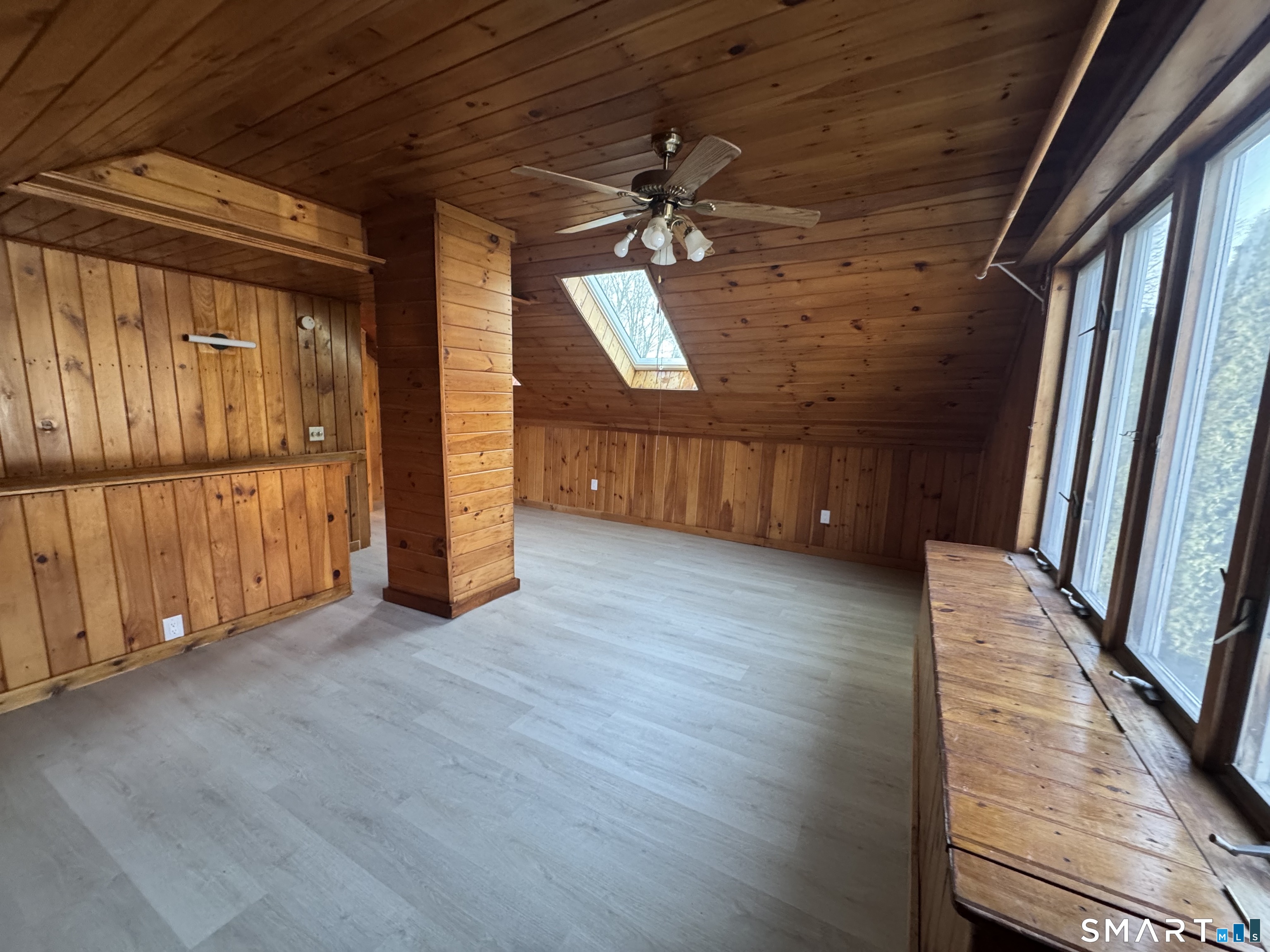 Photo 11 of 23 High Street, Plainfield, CT