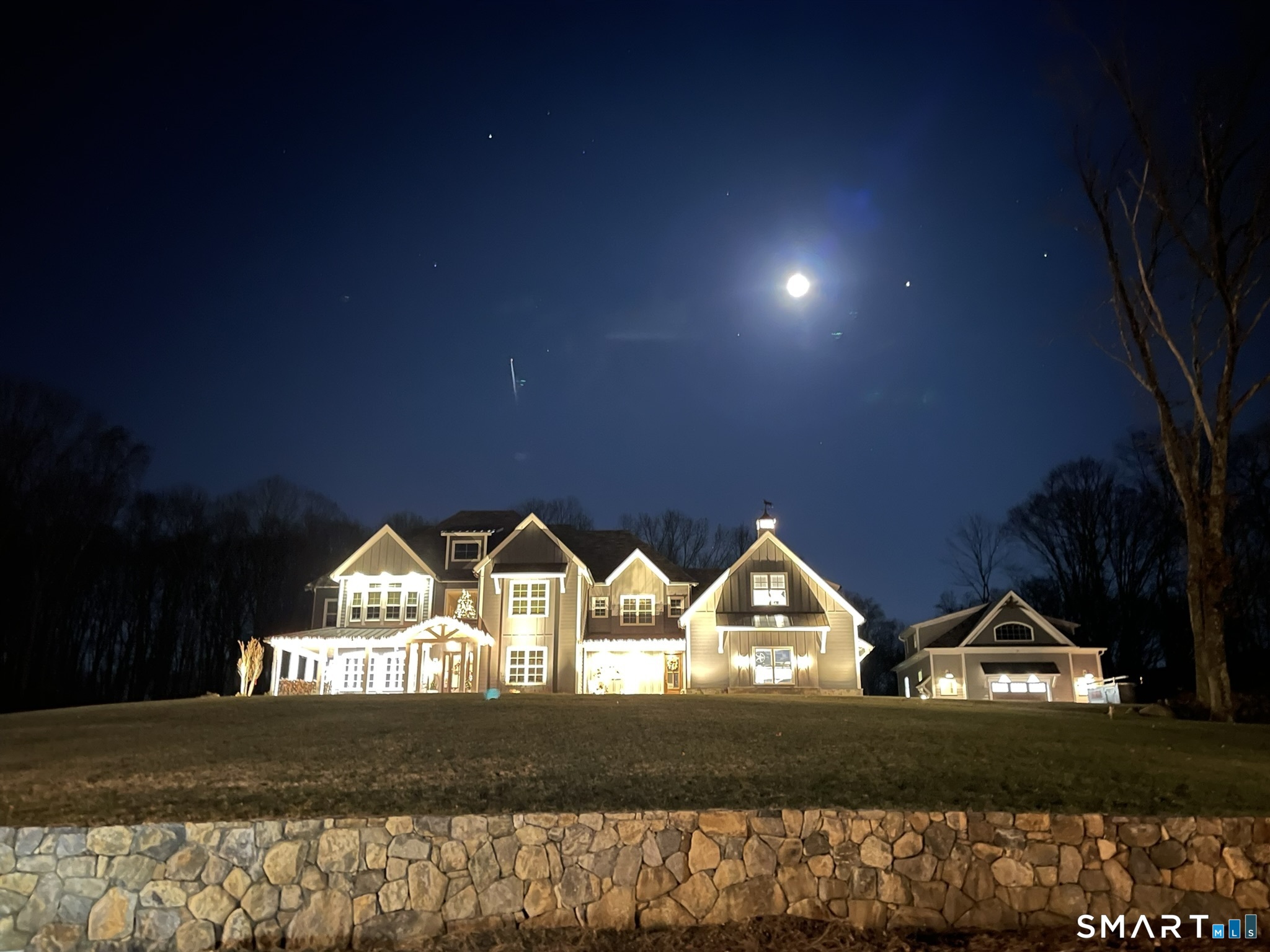 Homes for sale in Newtown, CT | Lot 8 Stone Bridge Trl, Newtown, CT 06482 | MLS# 24151663