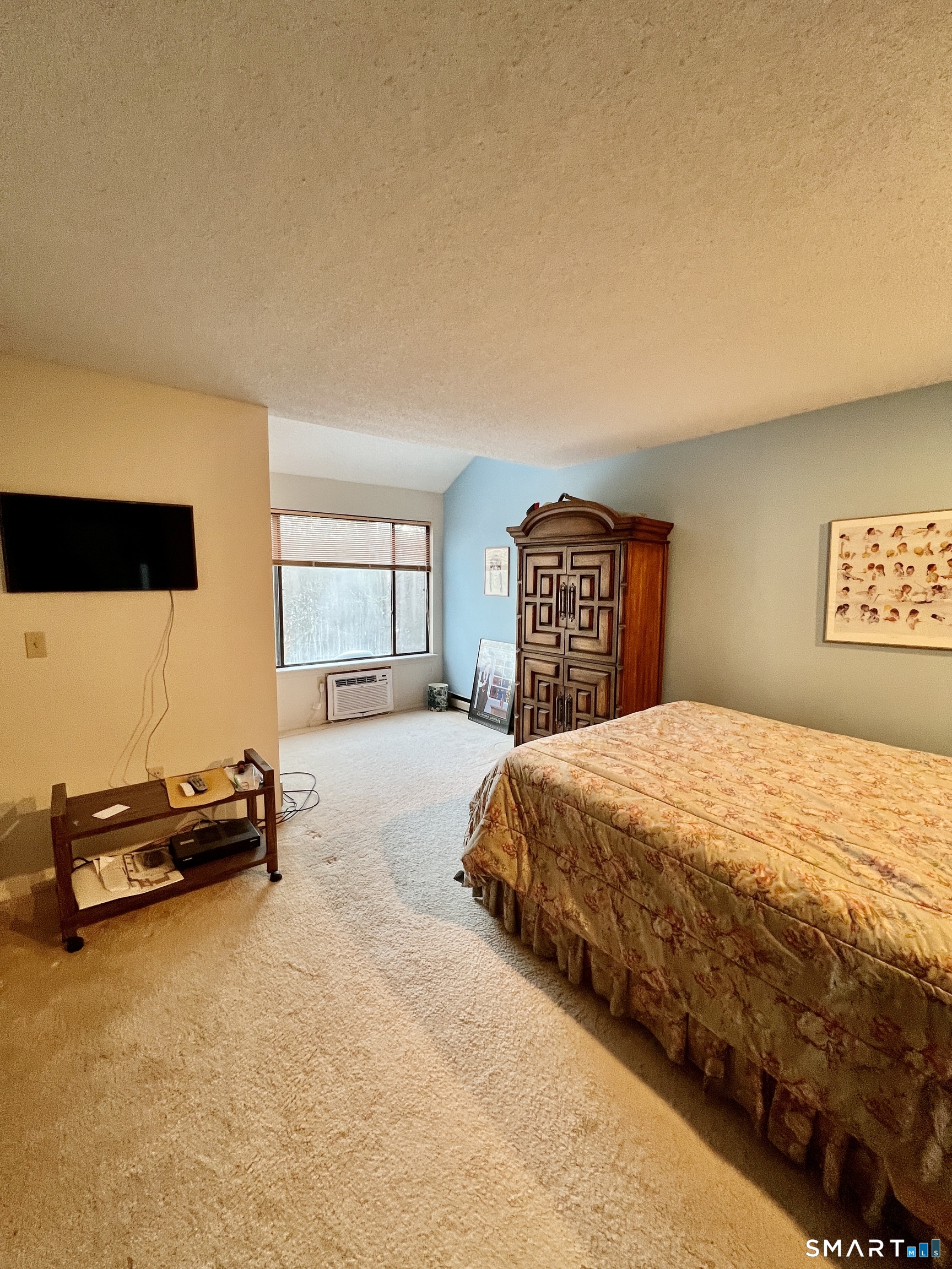 Photo 14 of 28 Evergreen Road, Torrington, CT