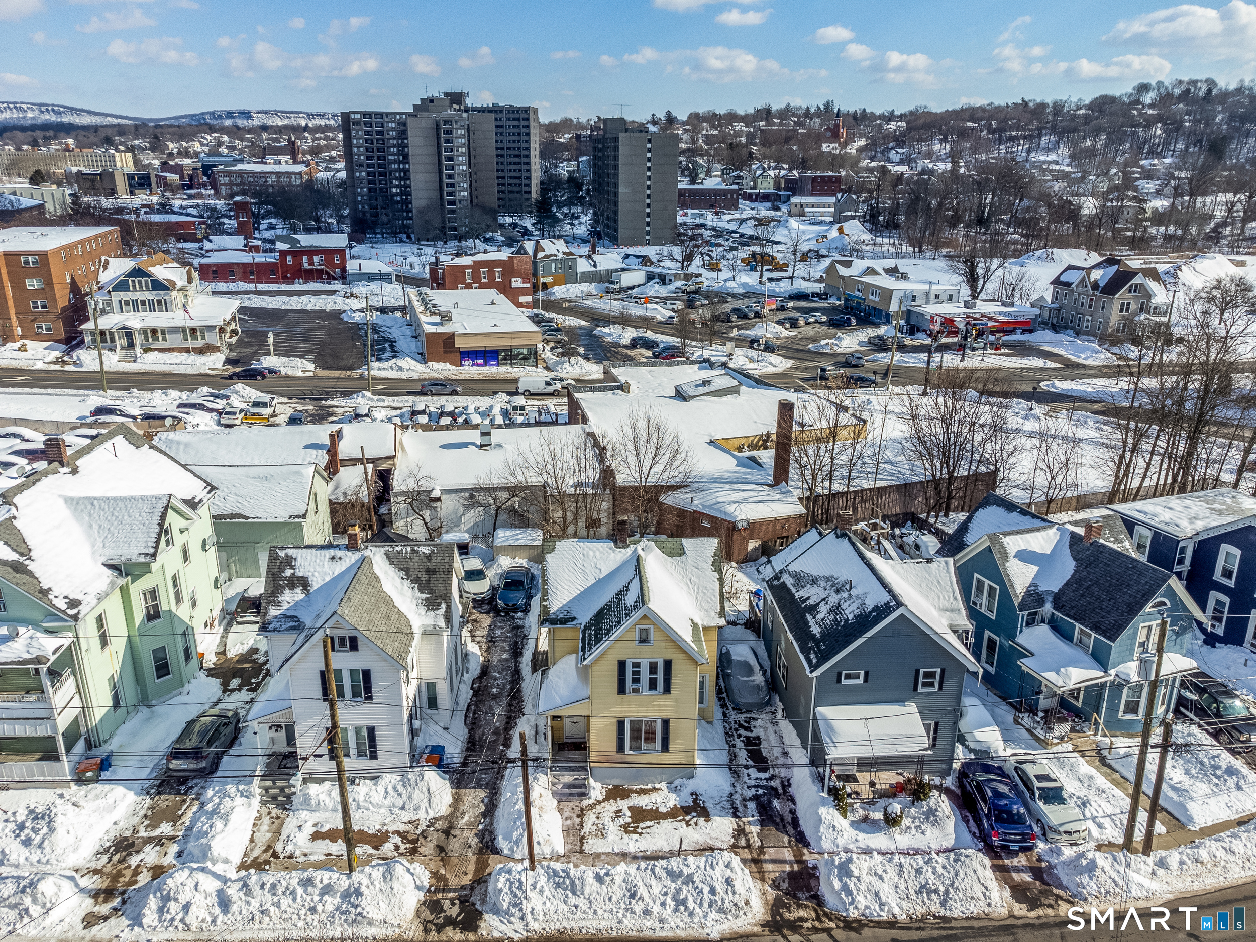 Homes for sale in Meriden, CT | 74 Randolph Ave, Meriden, CT 06451 | MLS# 24149669