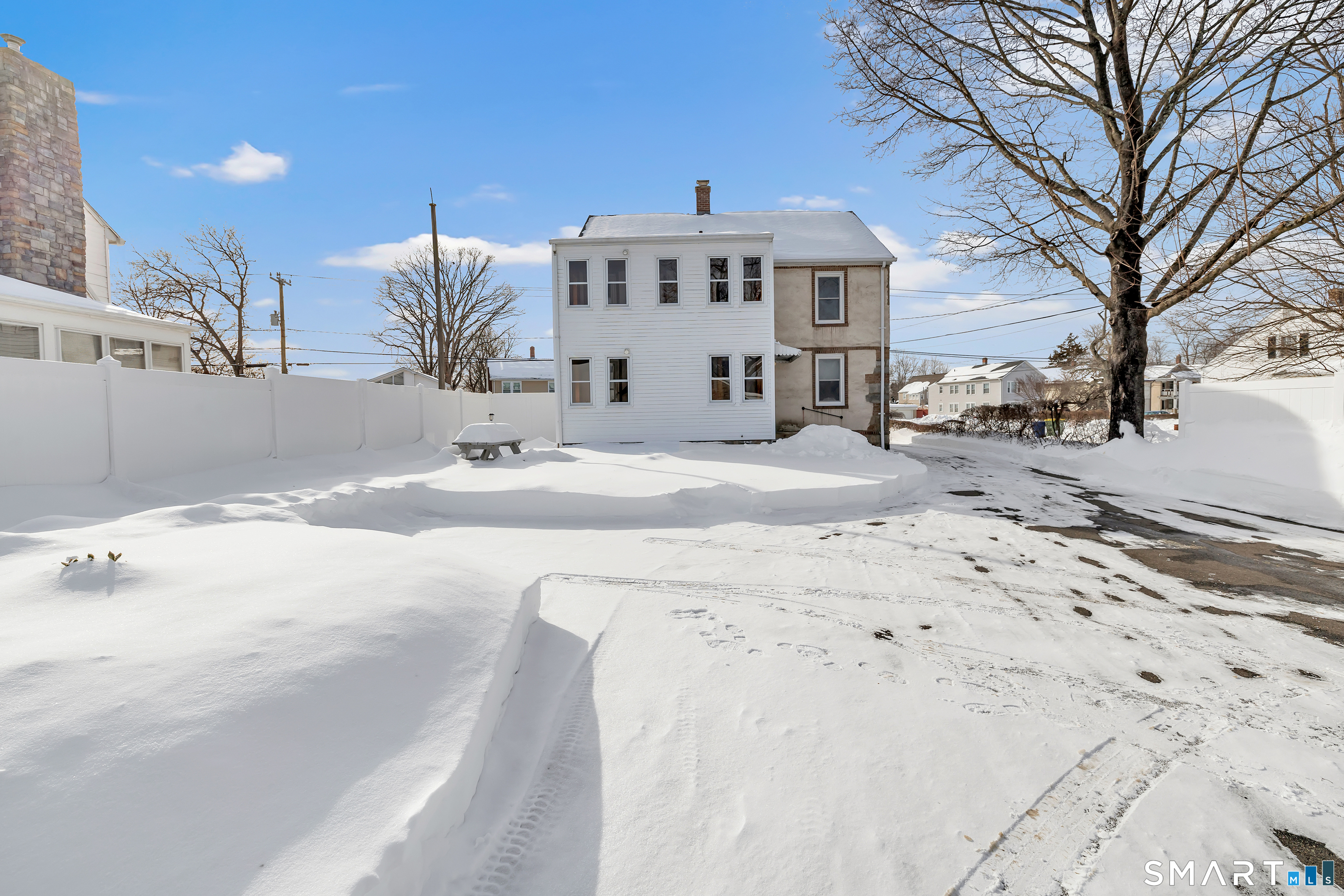 Homes for sale in Waterbury, CT | 425 Piedmont St, Waterbury, CT 06706 | MLS# 24151041