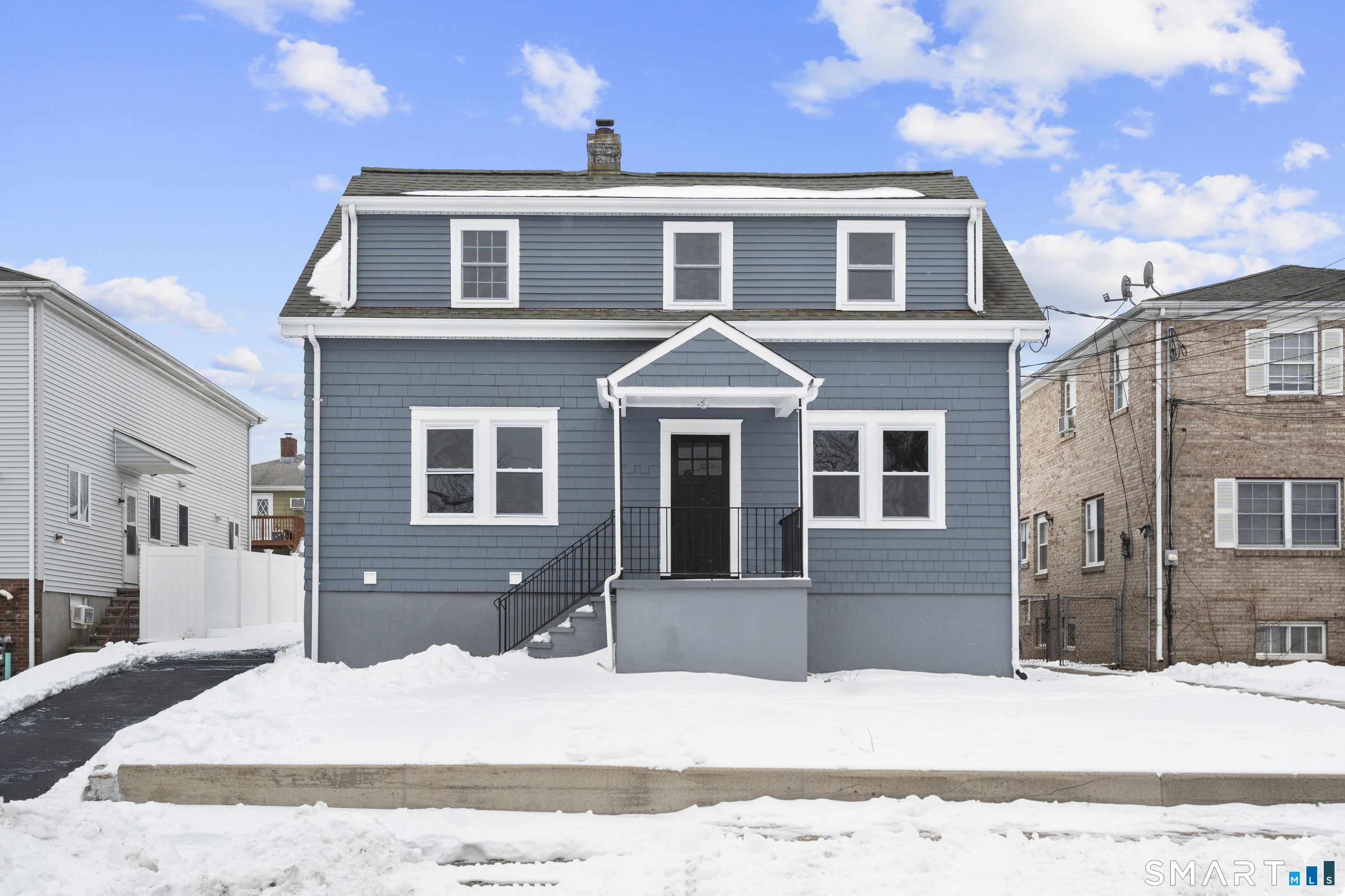 Homes for sale in Stamford, CT | 85 Avery St, Stamford, CT 06902 | MLS# 24151343