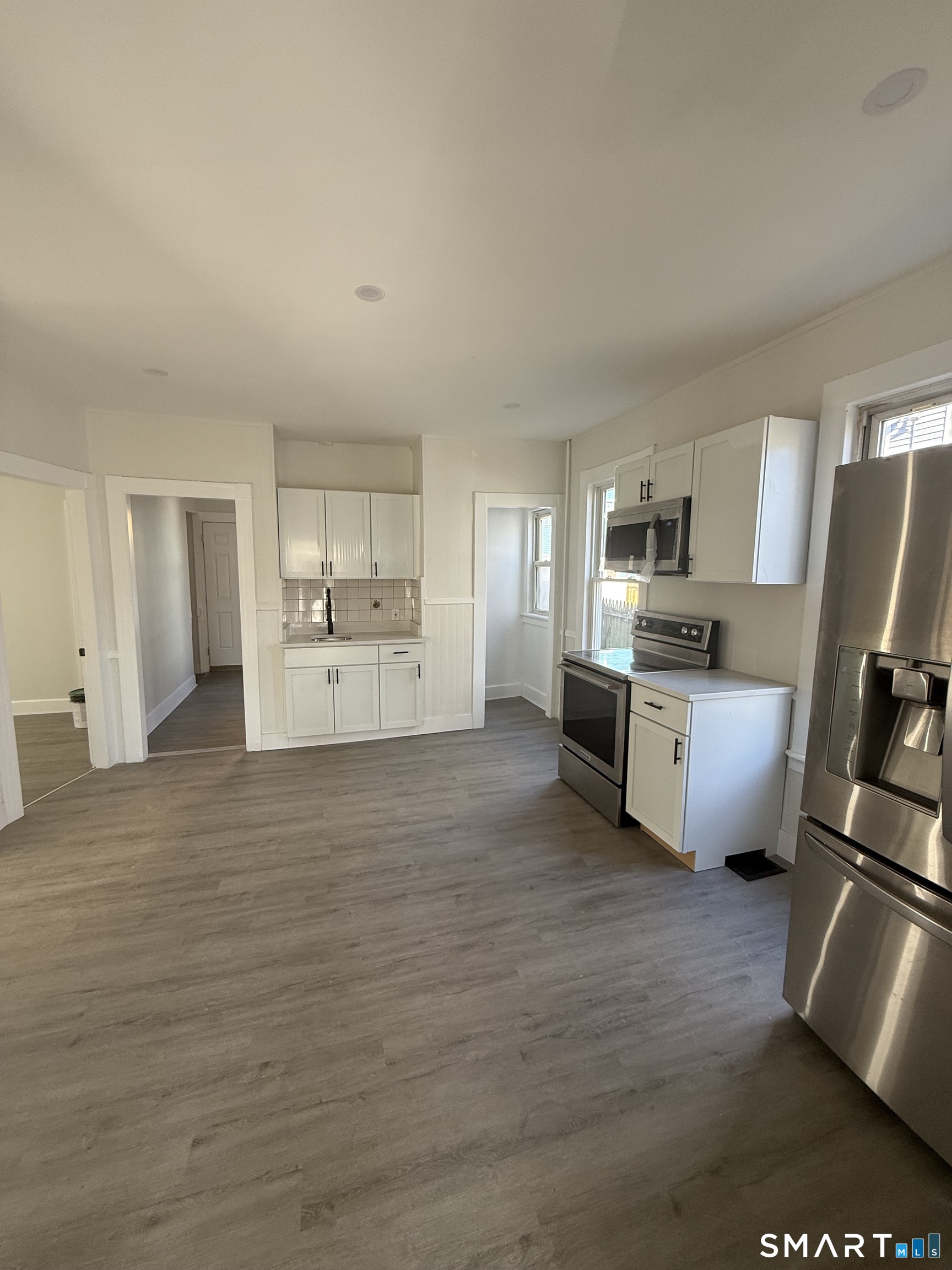 Homes for sale in Bridgeport, CT | 239 Beardsley St, Bridgeport, CT 06607 | MLS# 24151526