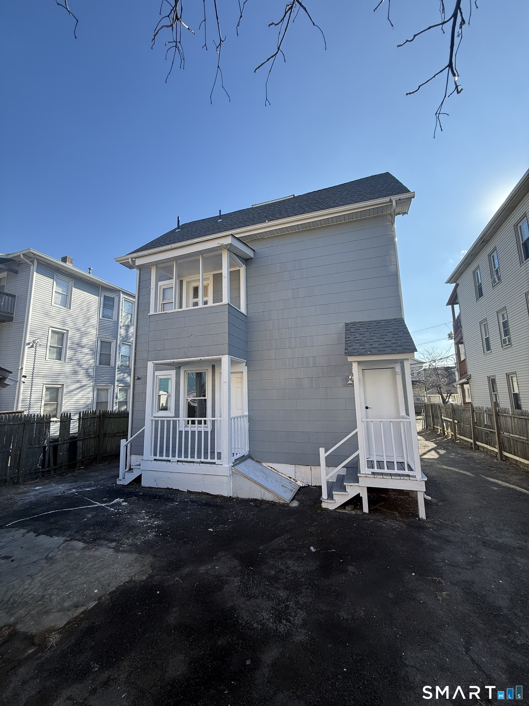 Homes for sale in Bridgeport, CT | 239 Beardsley St, Bridgeport, CT 06607 | MLS# 24151526