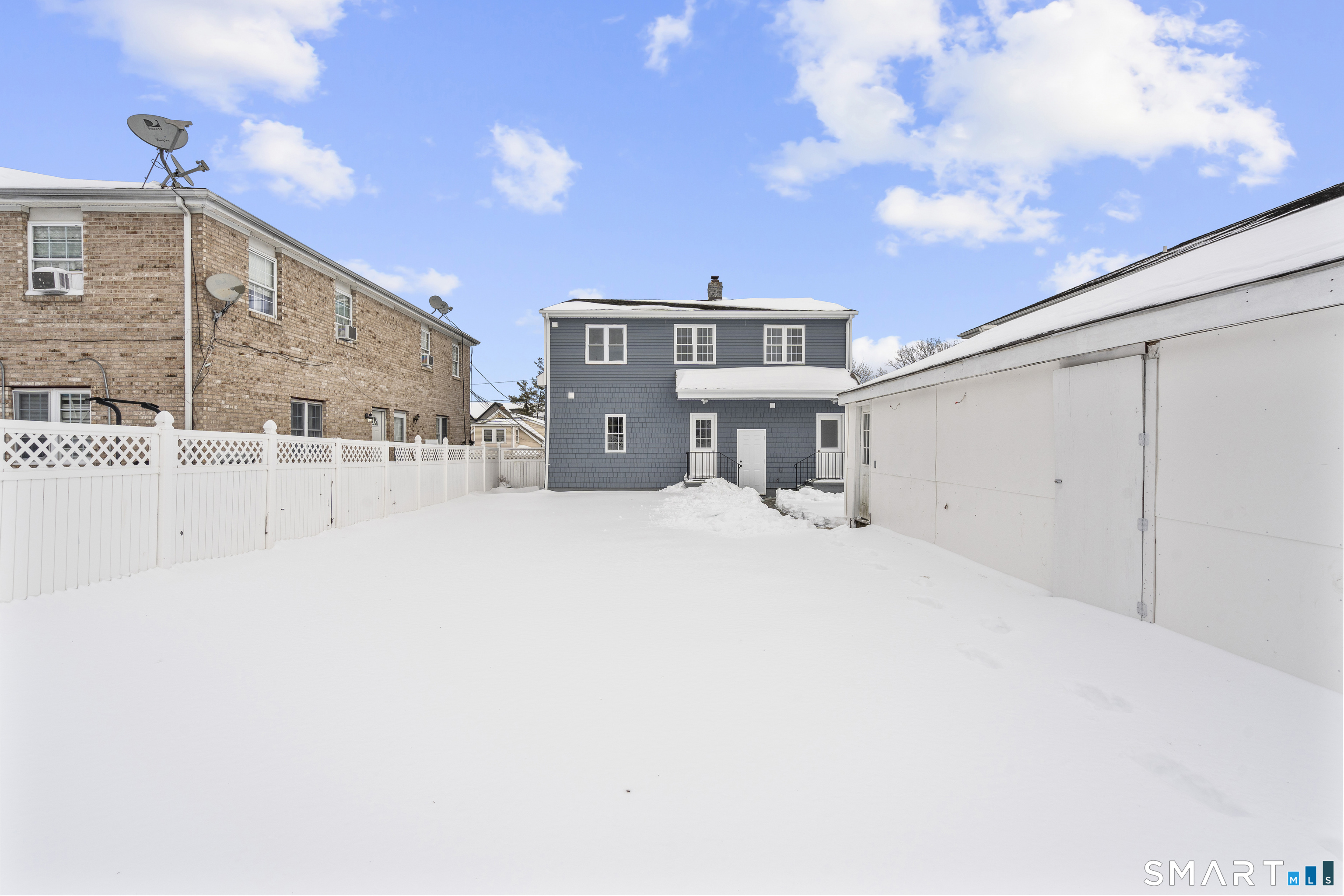 Homes for sale in Stamford, CT | 85 Avery St, Stamford, CT 06902 | MLS# 24151343