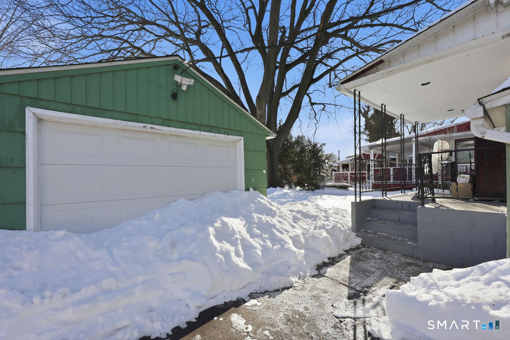 Homes for sale in West Haven, CT | 33 Baggott St, West Haven, CT 06516 | MLS# 24151576