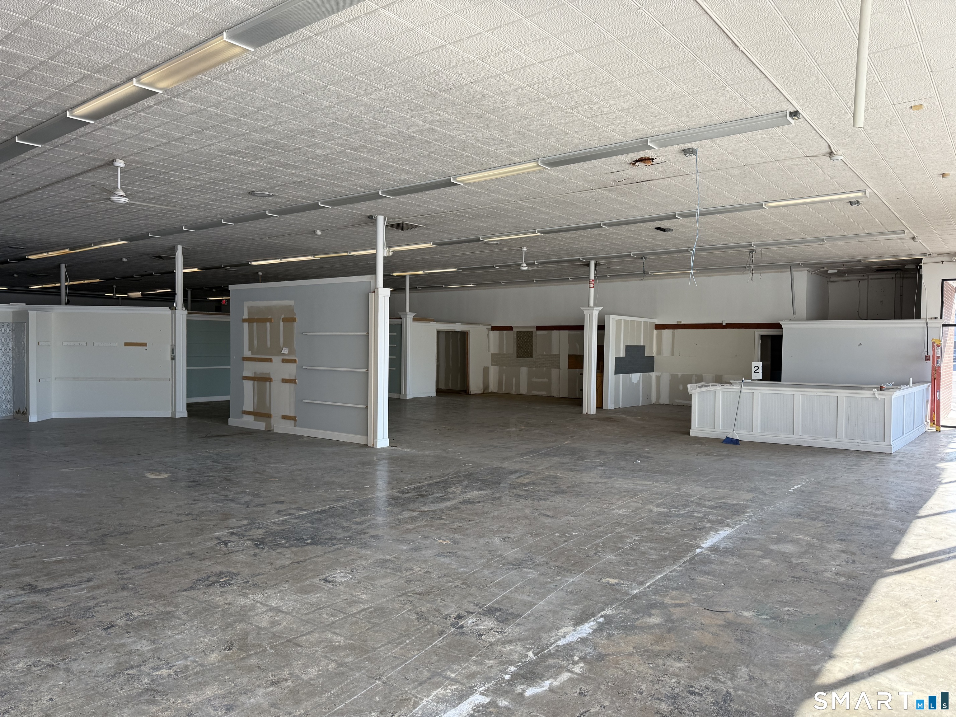 98 Main, Westerly, 02891, 0 , 0 ,0,Commercial For Lease,For Rent,Main,0,24151245