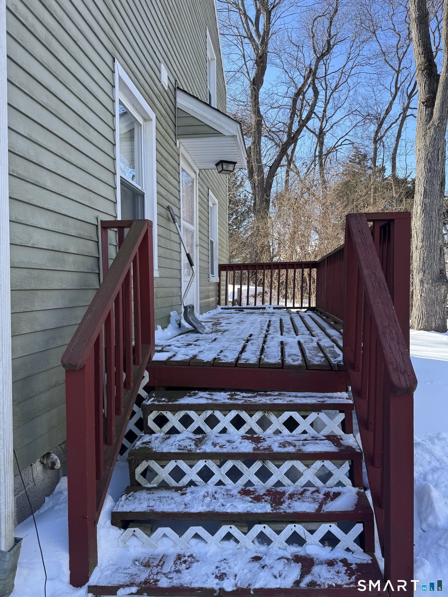 Photo 11 of 117 Dupont Place, Bridgeport, CT