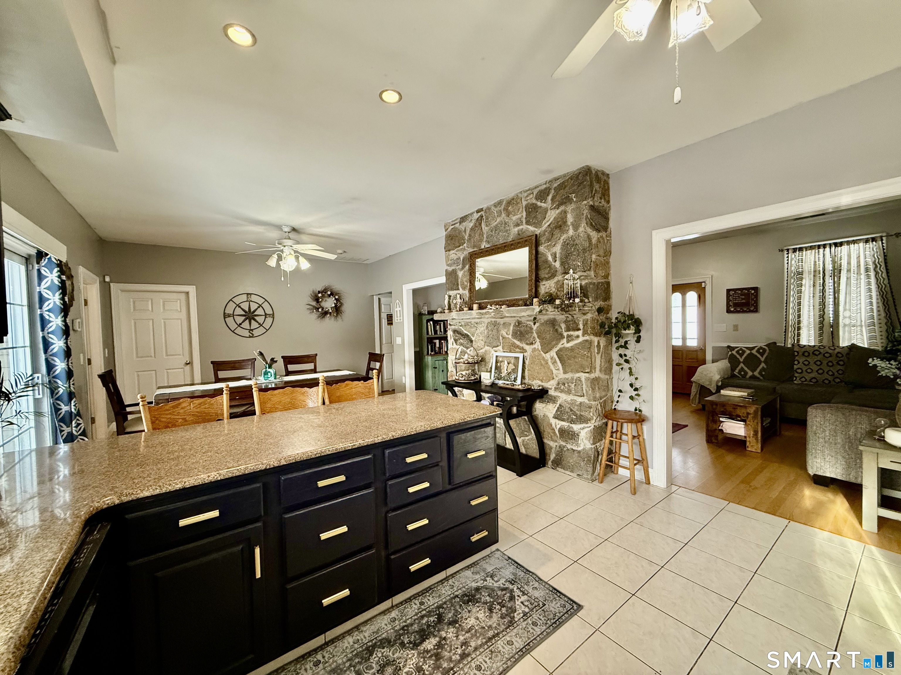 Photo 4 of 1425 Exeter Road, Lebanon, CT