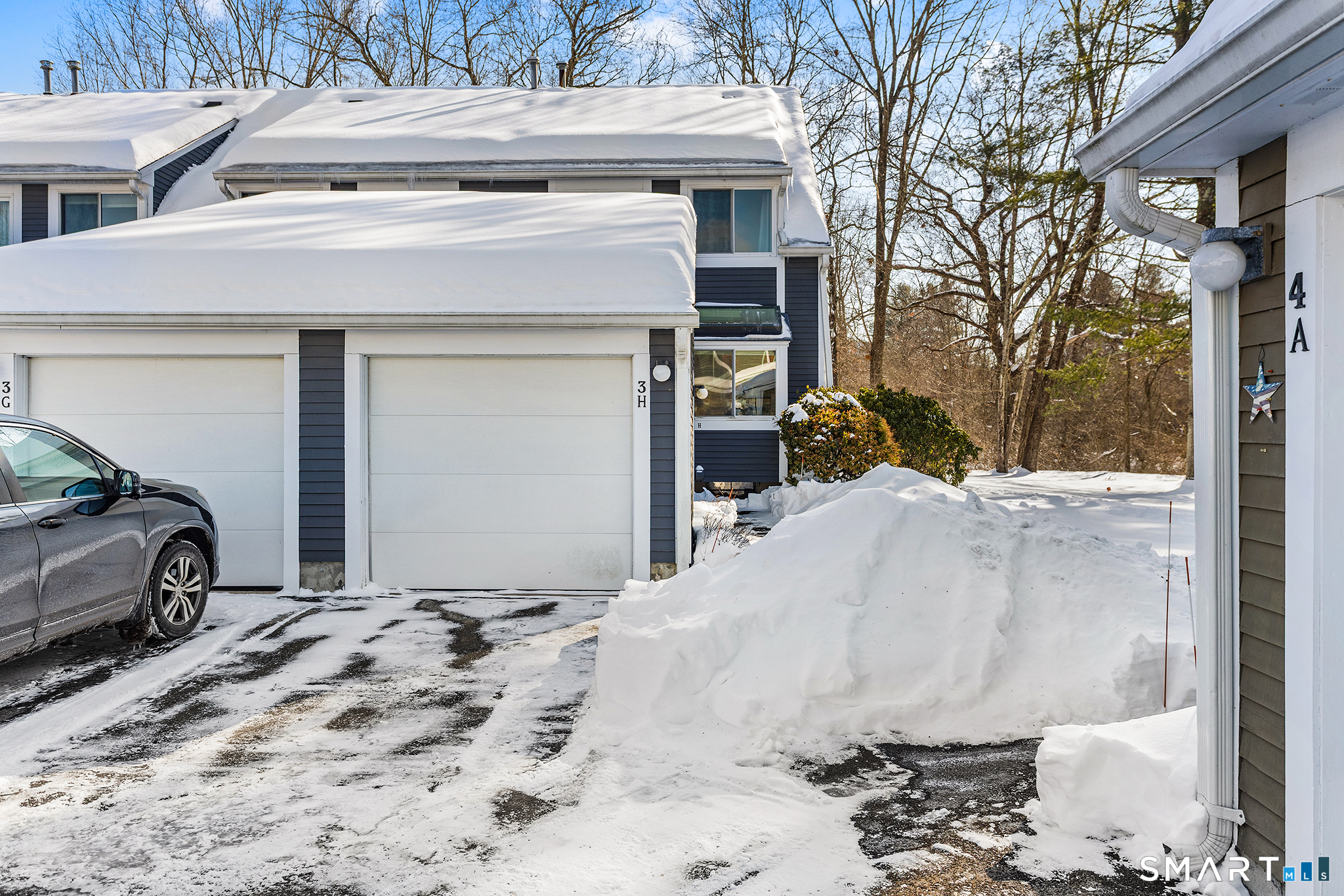 Homes for sale in Simsbury, CT | 126 Hopmeadow St #APT 3H, Simsbury, CT 06089 | MLS# 24151171