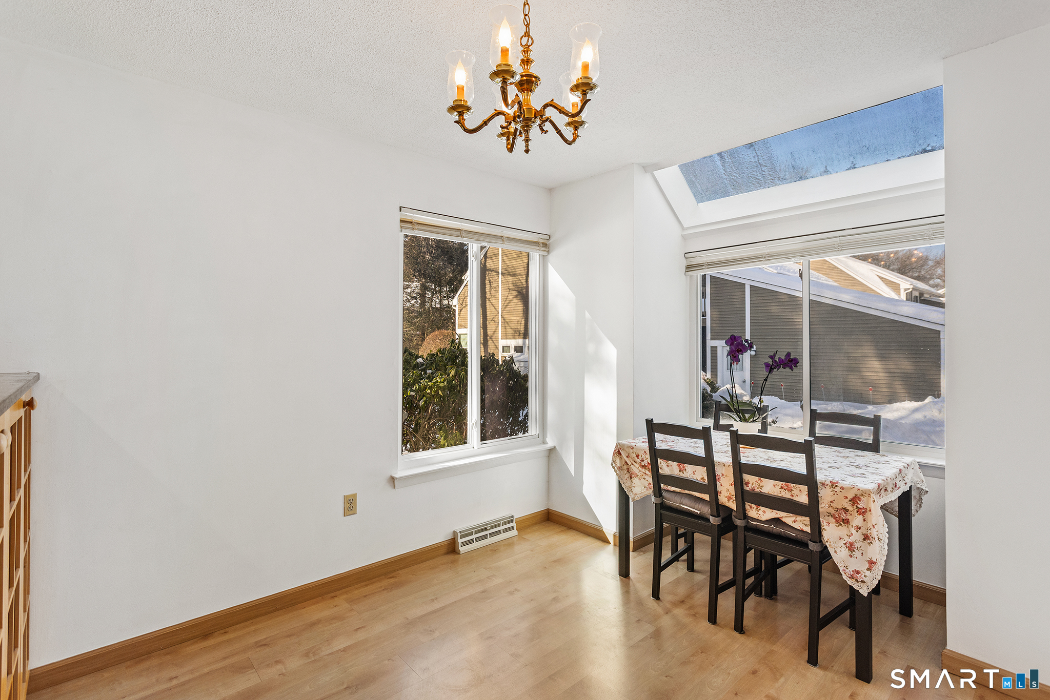 Homes for sale in Simsbury, CT | 126 Hopmeadow St #APT 3H, Simsbury, CT 06089 | MLS# 24151171