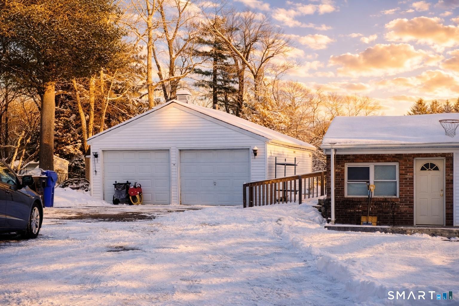 Homes for sale in Enfield, CT | 2 Sharren Ln, Enfield, CT 06082 | MLS# 24146415