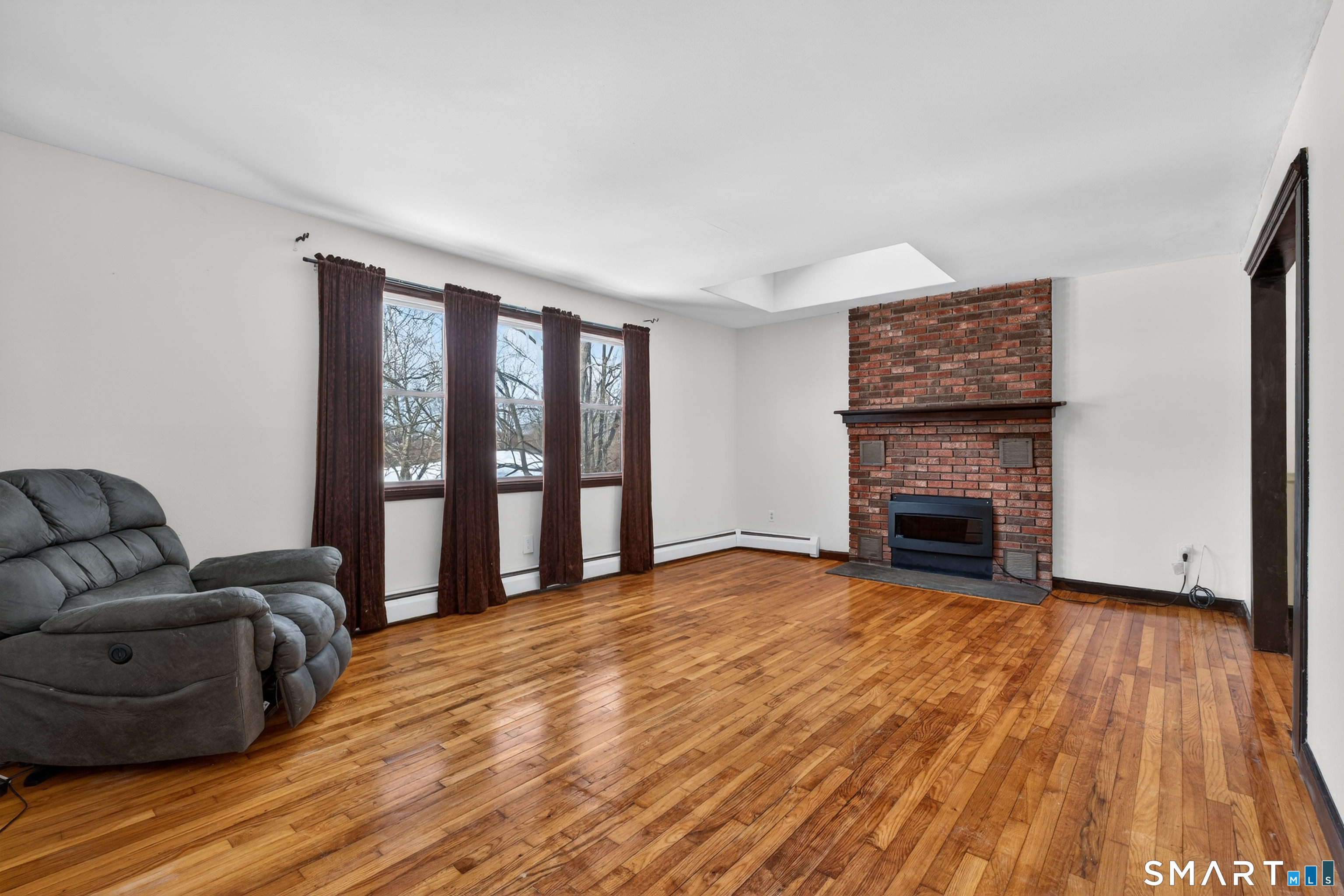 Homes for sale in Waterbury, CT | 133 Haddad Rd, Waterbury, CT 06708 | MLS# 24151811