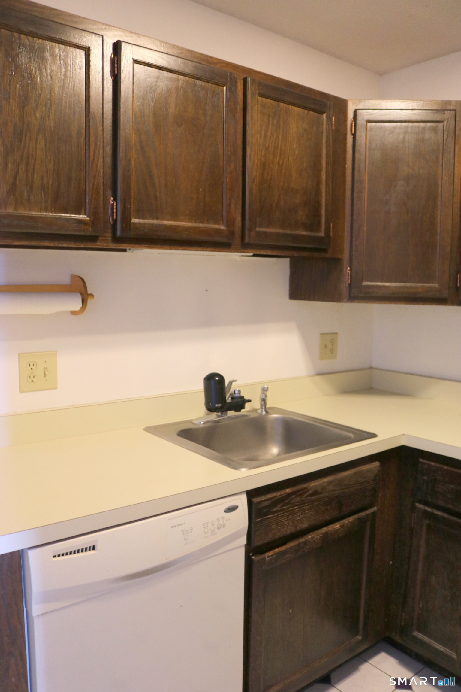 279 Redstone Hill, Bristol, 06010, 1 Bedroom Bedrooms, 0 ,1 BathroomBathrooms,Condo/co-op For Sale,For Sale,Redstone Hill,0,24149950