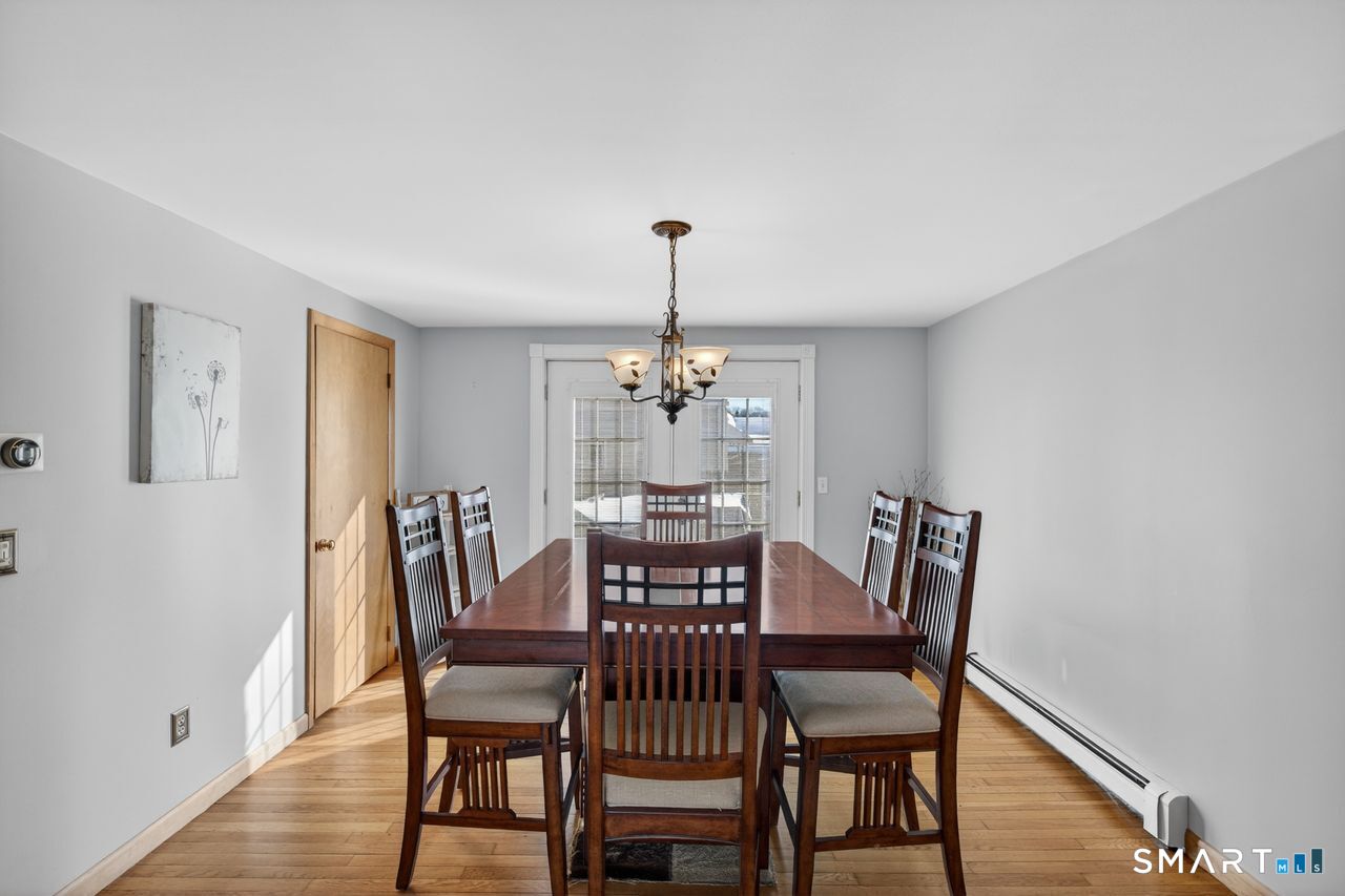 Photo 9 of 193 Greenfield Avenue, Stratford, CT