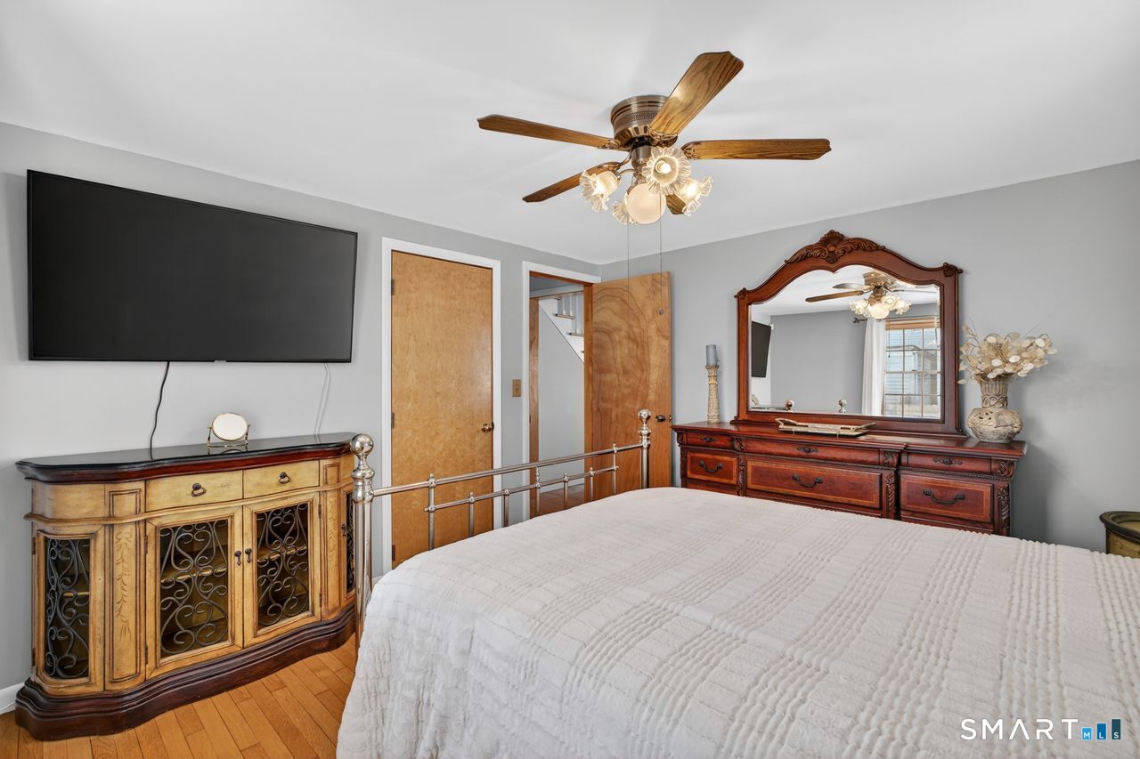 Photo 22 of 193 Greenfield Avenue, Stratford, CT