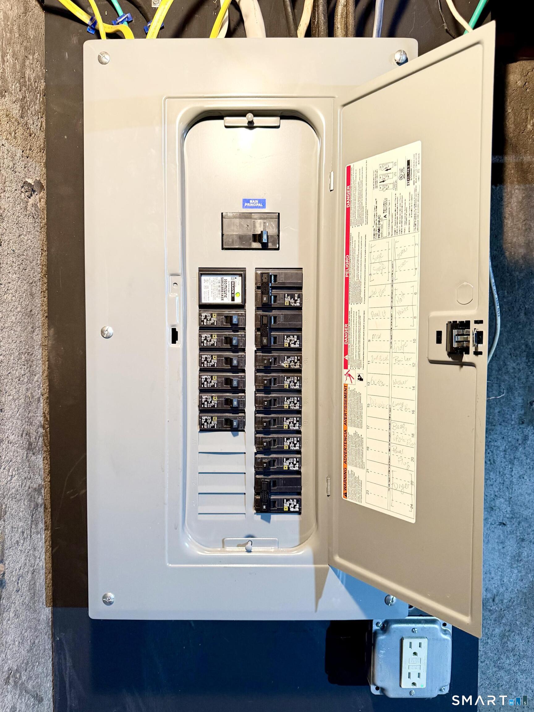 Homes for sale in Manchester, CT | 45 Morse Rd, Manchester, CT 06040 | MLS# 24151866