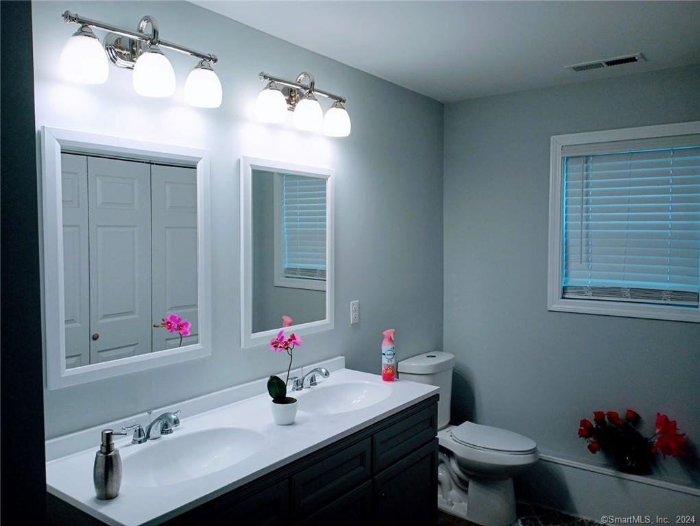 168 Peabody, West Haven, 06516, 6 Bedrooms Bedrooms, 0 ,3 BathroomsBathrooms,Residential Rental,For Sale,Peabody,0,24151986