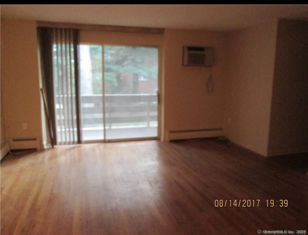 Homes for sale in West Hartford, CT | 108 Oakwood Ave #APT A3, West Hartford, CT 06119 | MLS# 24151975