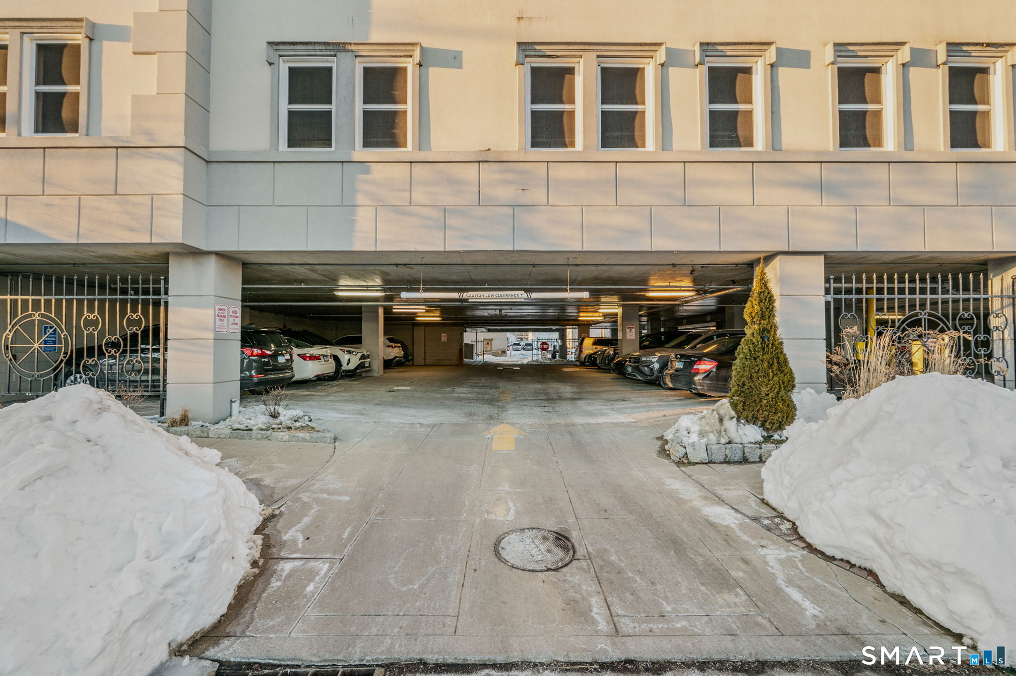 461 Bank, New London, 06320, 1 Bedroom Bedrooms, 0 ,1 BathroomBathrooms,Condo/co-op For Sale,For Sale,Bank,0,24142713