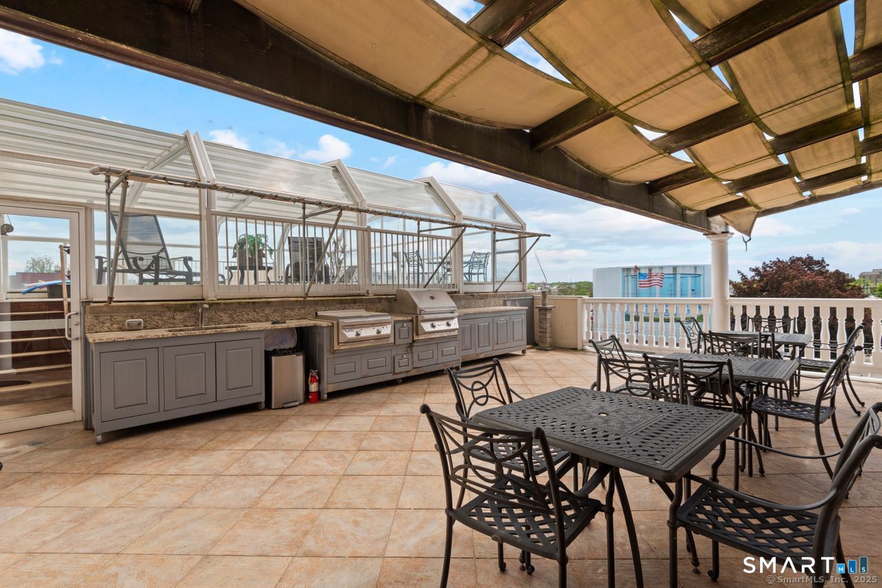 461 Bank, New London, 06320, 1 Bedroom Bedrooms, 0 ,1 BathroomBathrooms,Condo/co-op For Sale,For Sale,Bank,0,24142713