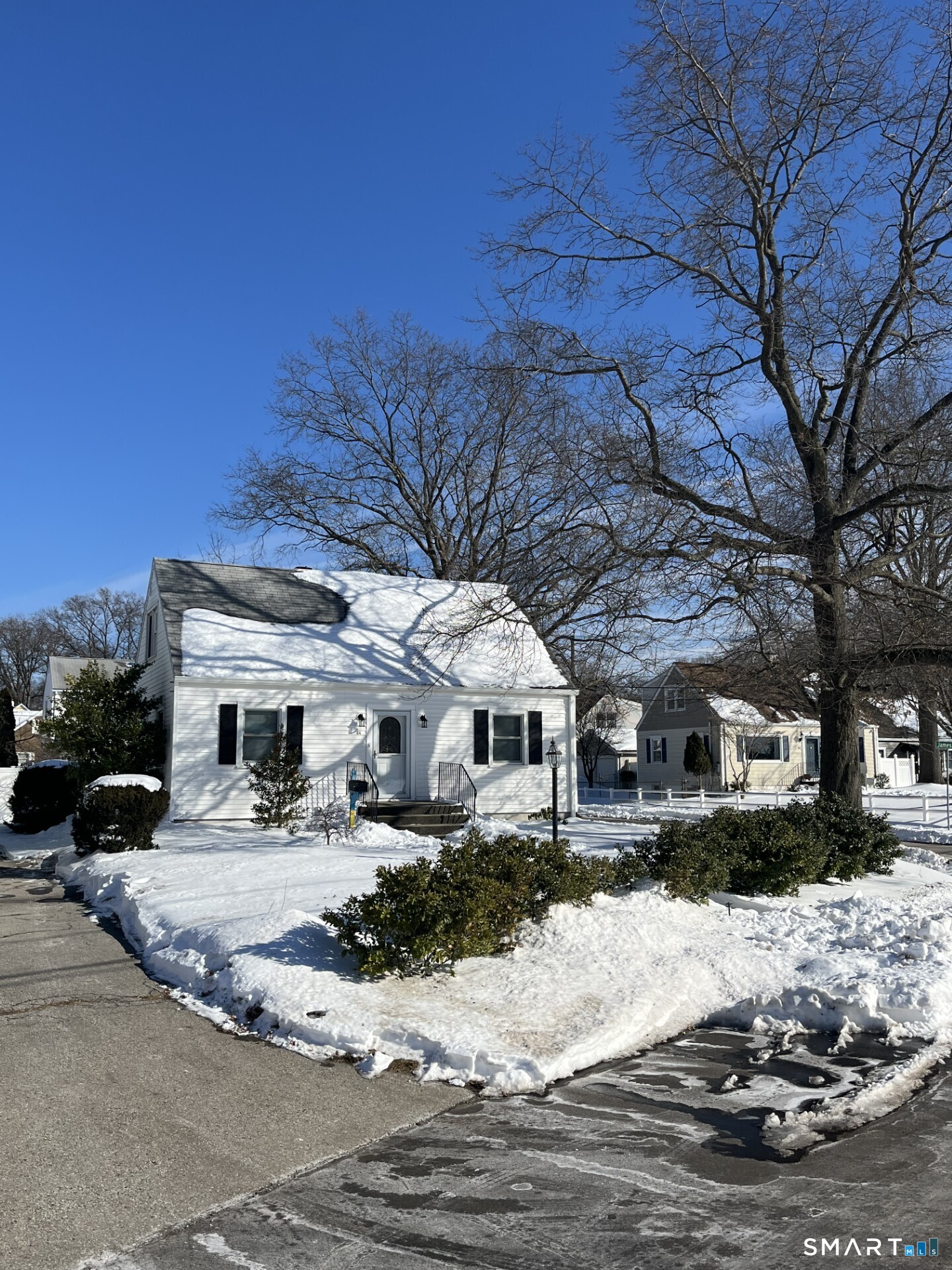 54 McMullen Avenue, Stamford, Connecticut photo 1