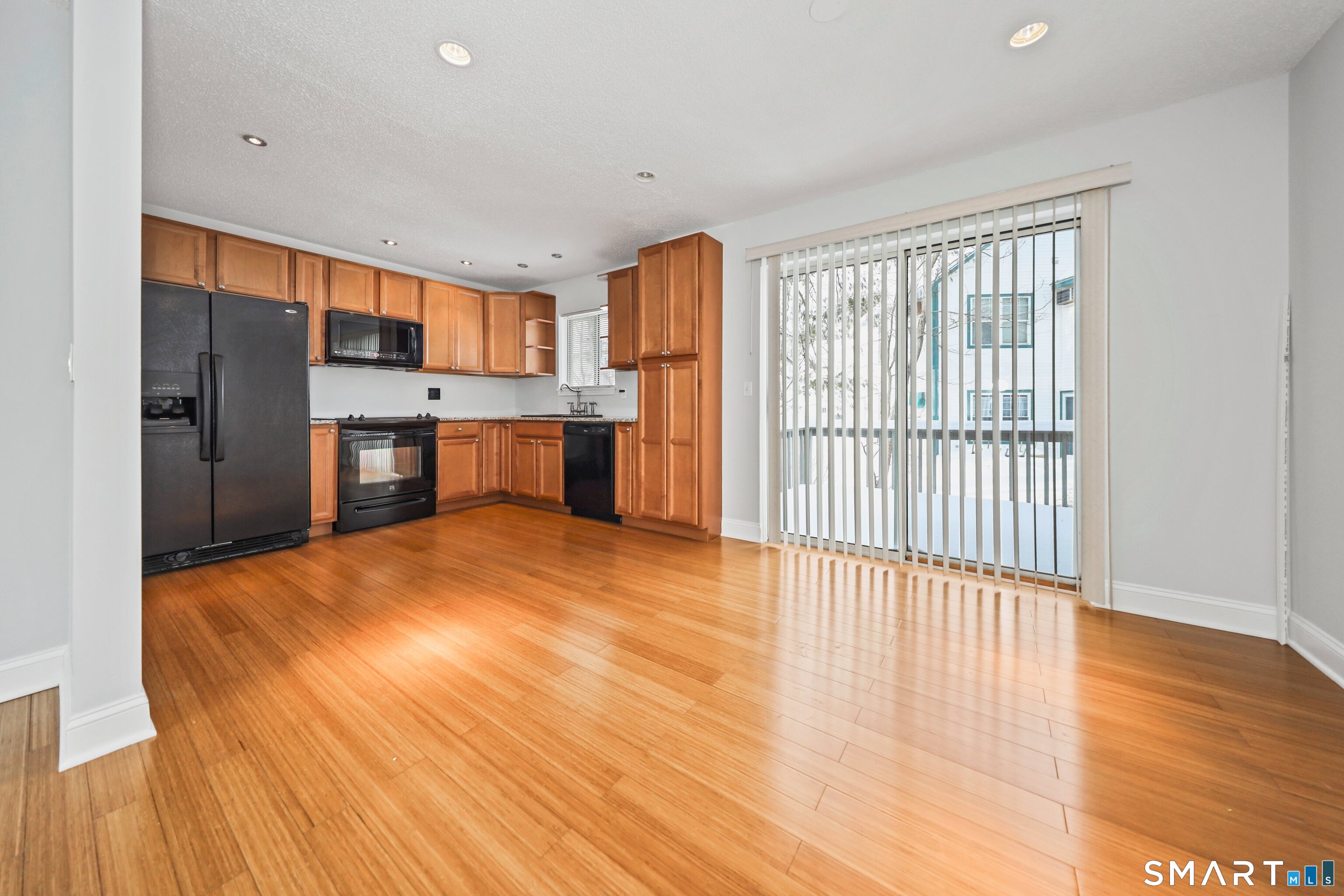 Homes for sale in Waterbury, CT | 925 Oronoke Rd #11D, Waterbury, CT 06708 | MLS# 24151960