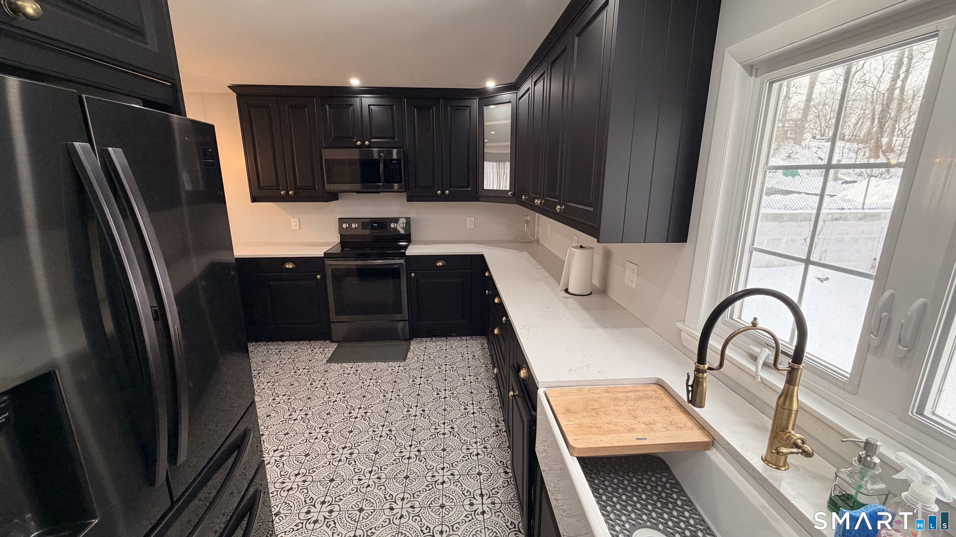 540 Lakeside, Bridgeport, 06606, 3 Bedrooms Bedrooms, 0 ,1 BathroomBathrooms,Residential Rental,For Sale,Lakeside,0,24149567