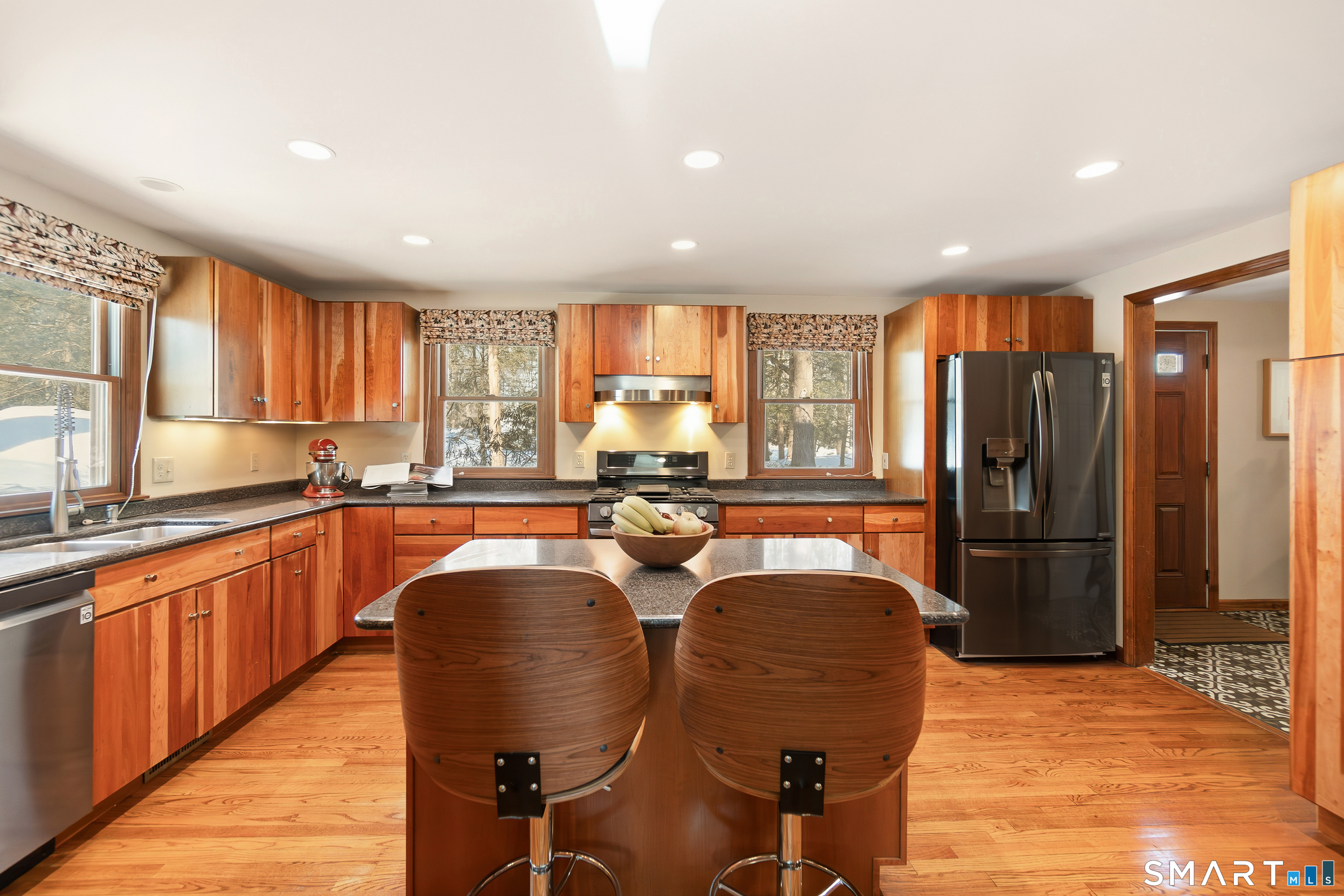 Homes for sale in Stamford, CT | 1895 Long Ridge Rd, Stamford, CT 06903 | MLS# 24152029