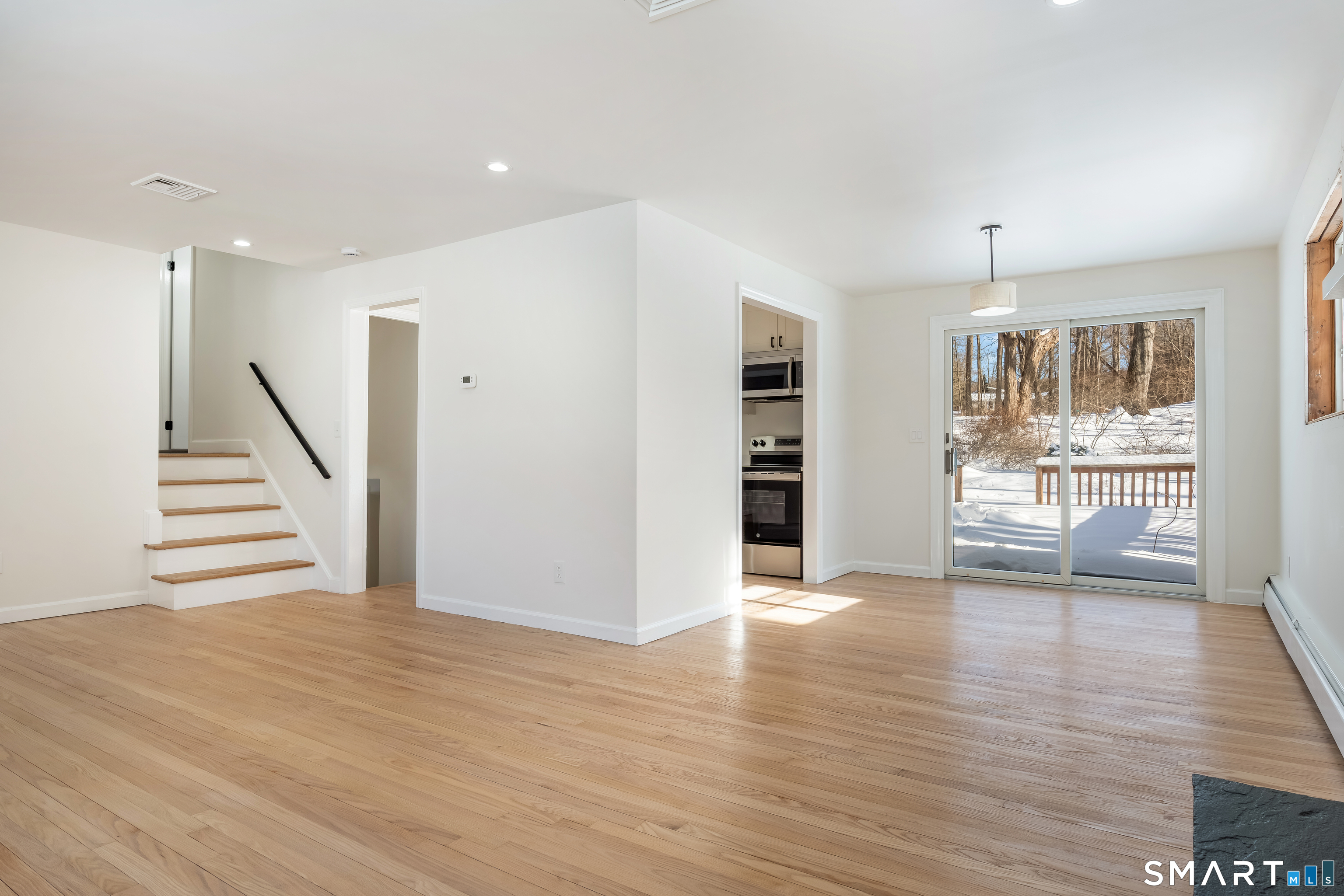 Homes for sale in Newtown, CT | 24 Pleasant Hill Rd, Newtown, CT 06470 | MLS# 24151548