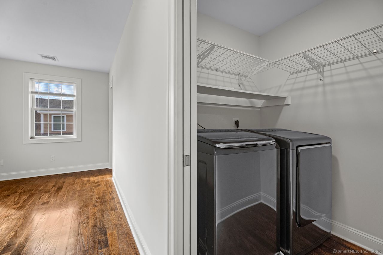 67 Boston Post, Madison, 06443, 2 Bedrooms Bedrooms, 0 ,2 BathroomsBathrooms,Condo/co-op For Sale,For Sale,Boston Post,0,24152180